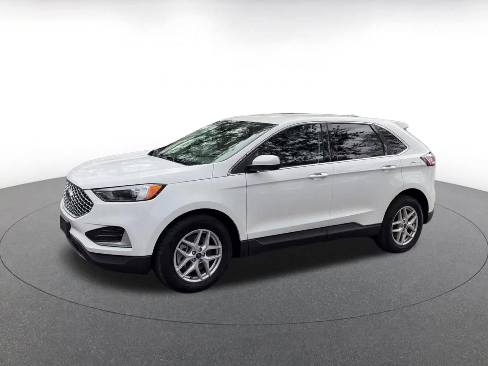Thumbnail: 2024 Ford Edge - 8