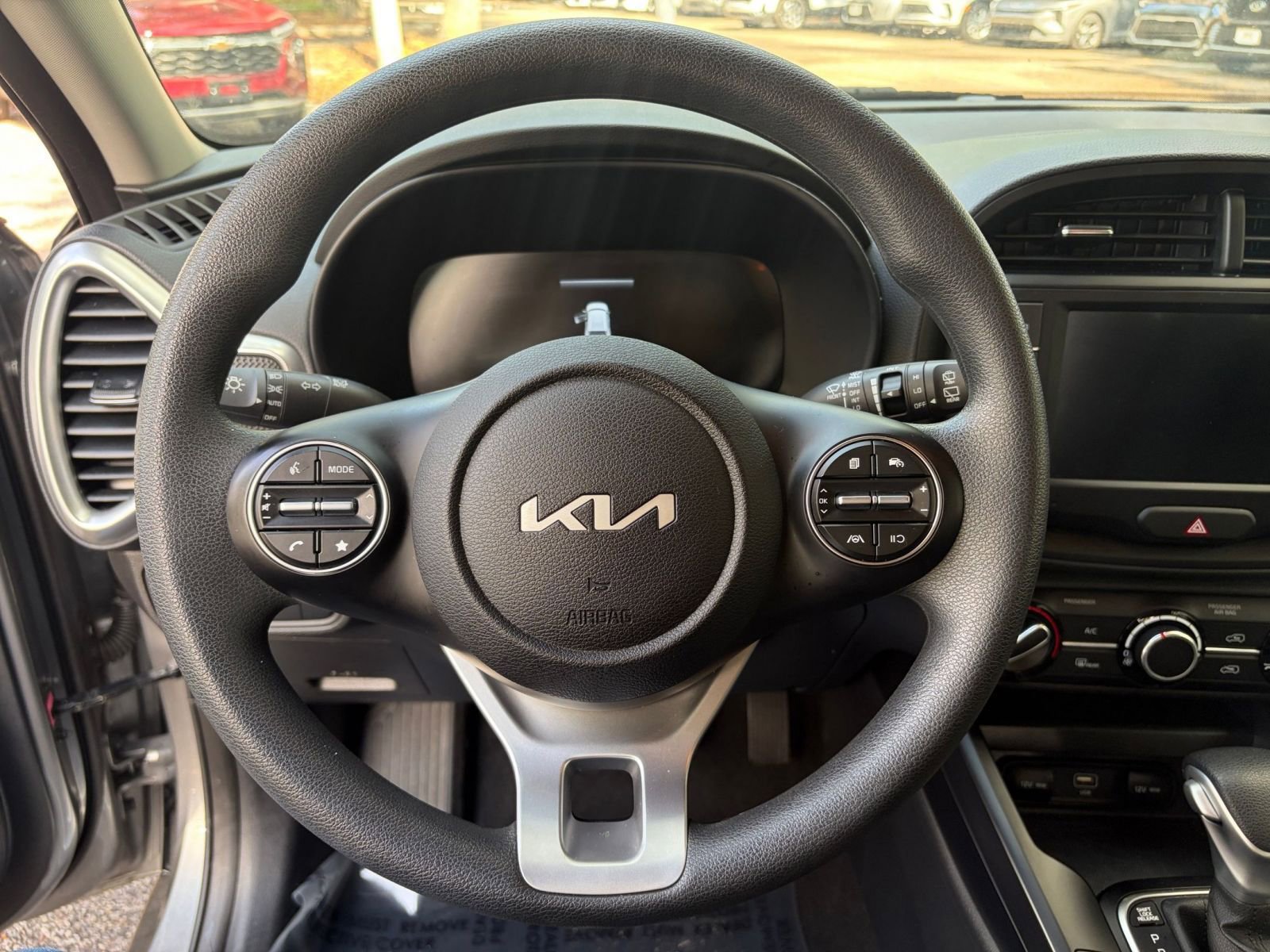 Thumbnail: 2025 Kia Soul - 25