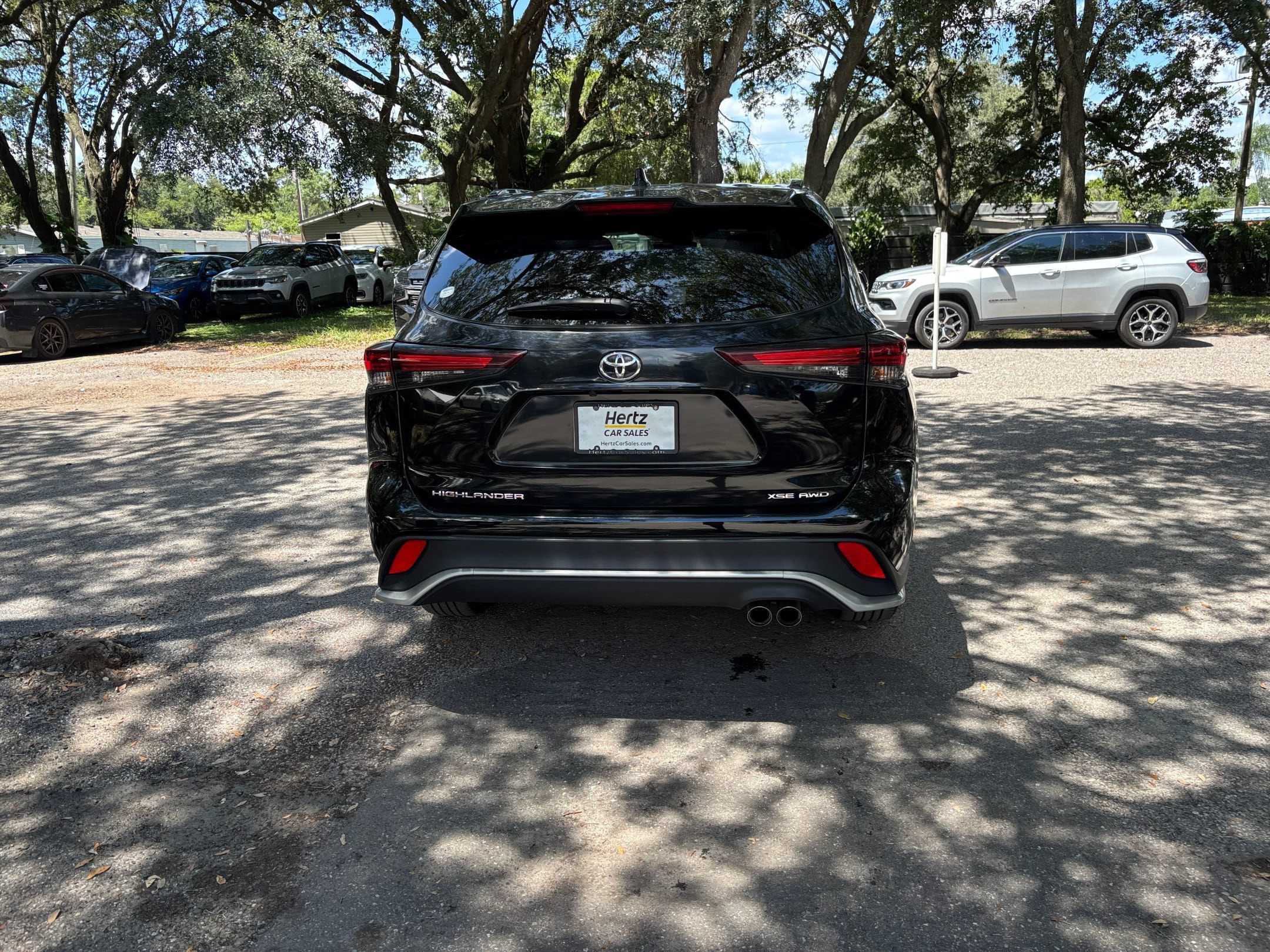 Thumbnail: 2025 Toyota Highlander - 16