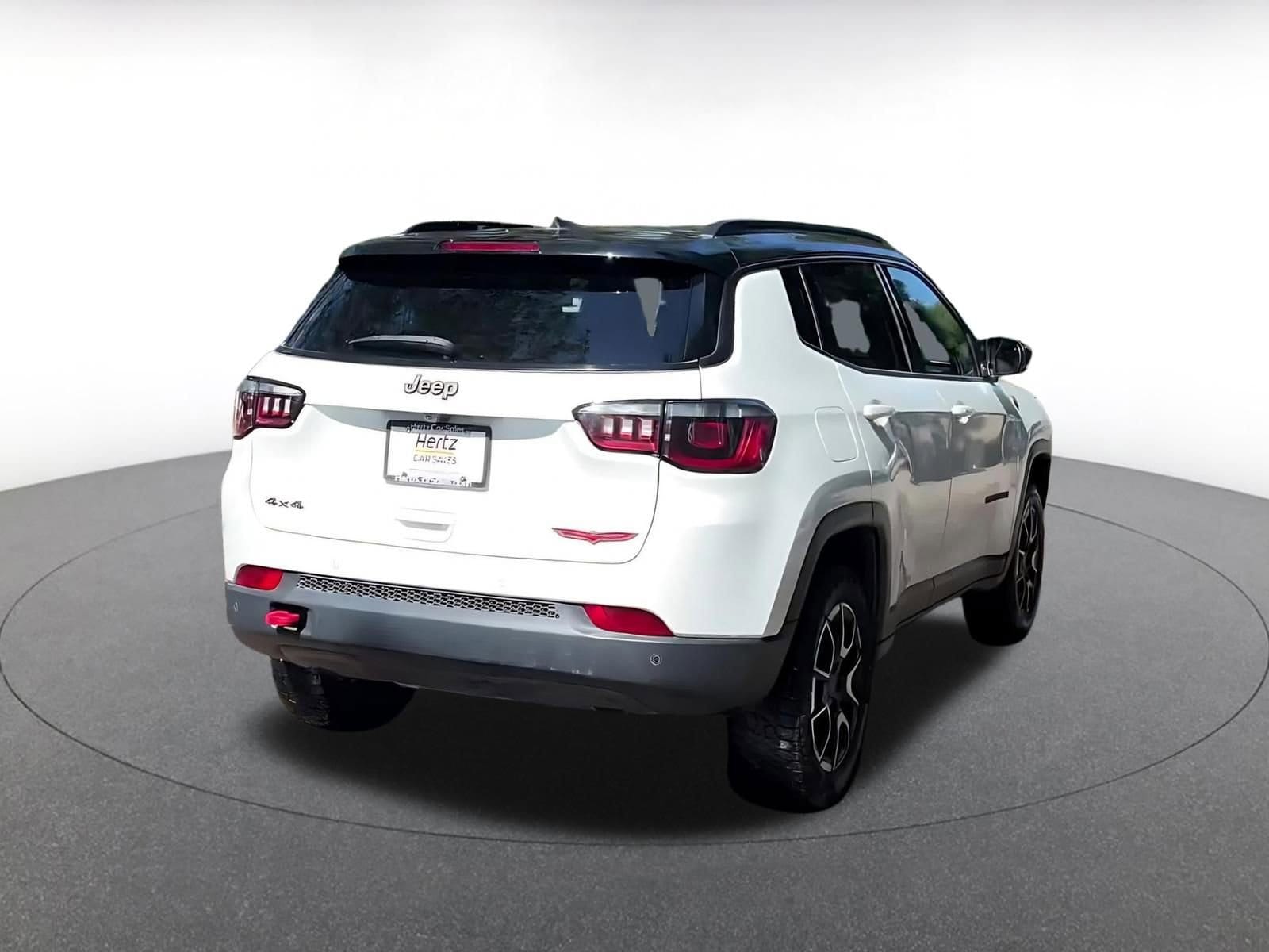 Thumbnail: 2025 Jeep Compass - 15