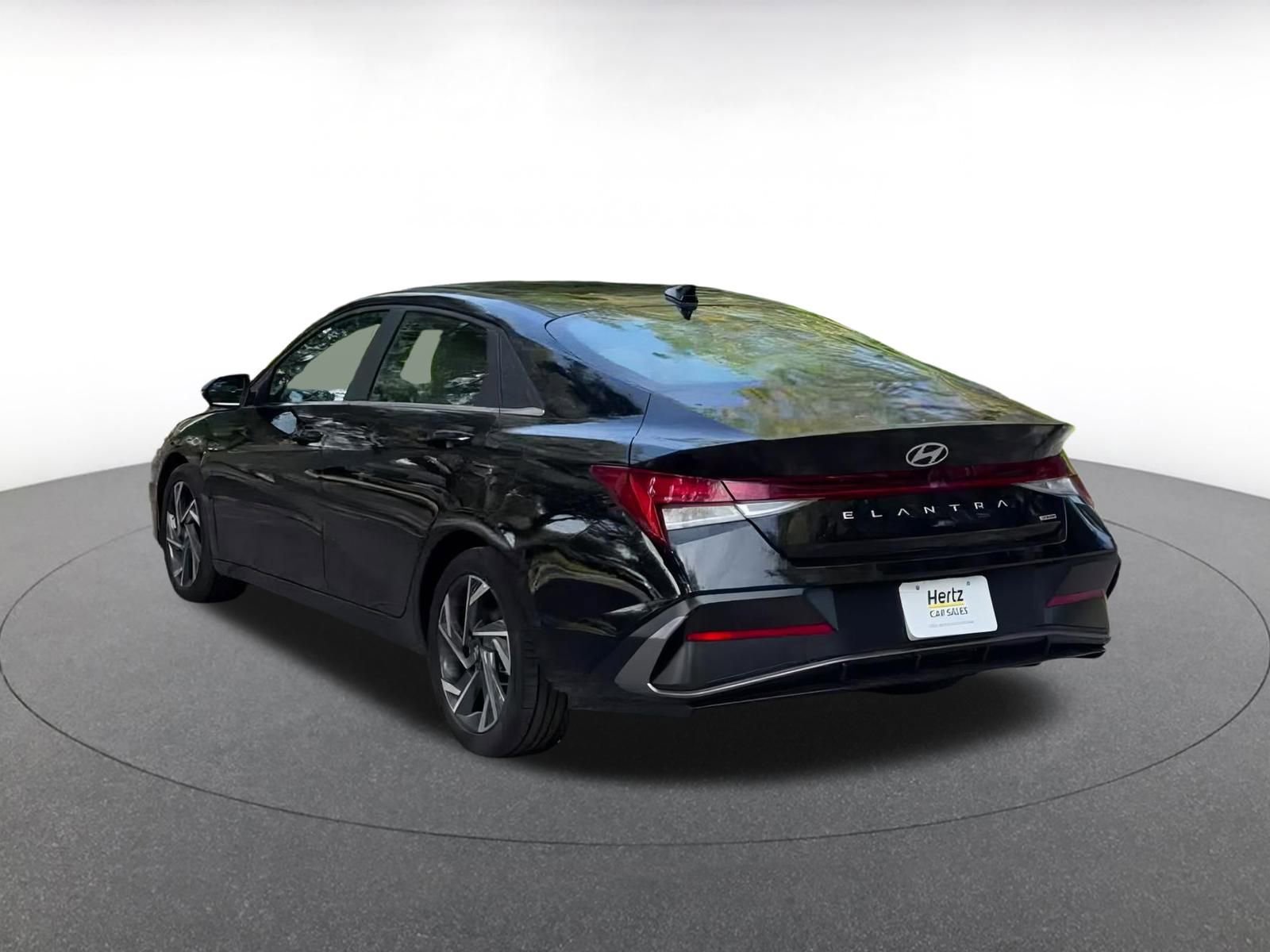 Thumbnail: 2025 Hyundai Elantra - 11