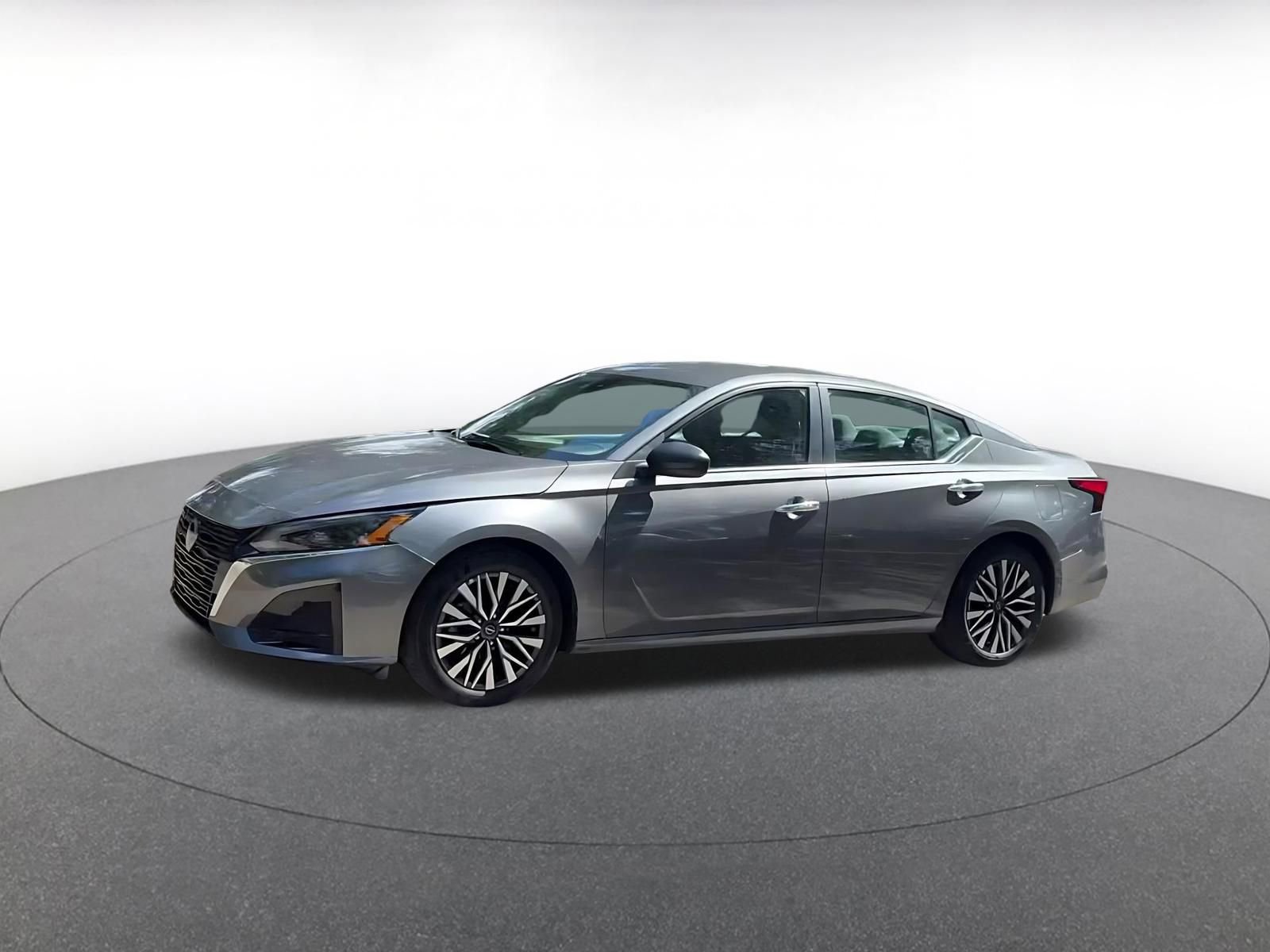 Thumbnail: 2025 Nissan Altima - 8