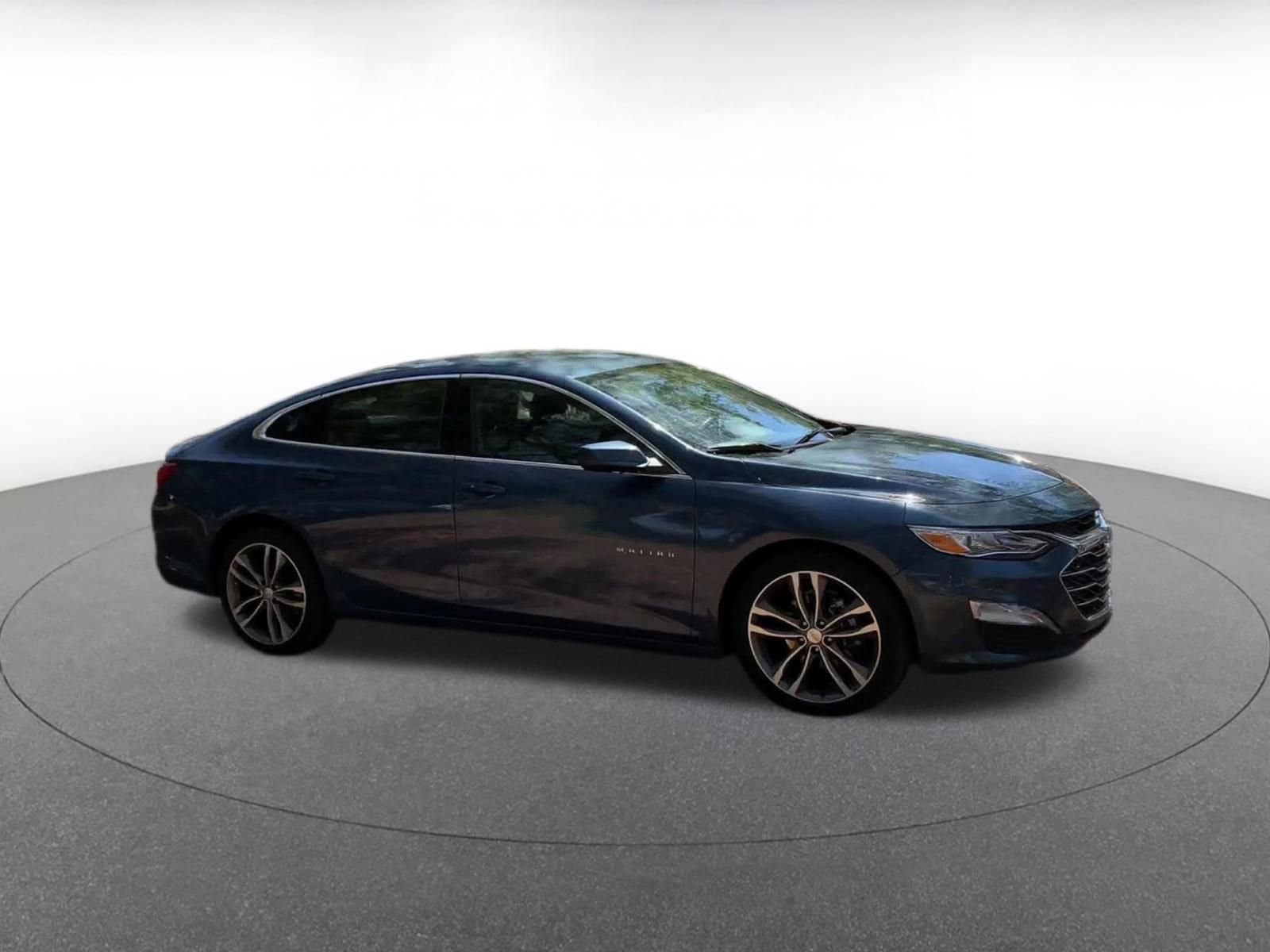 2024 Chevrolet Malibu LT 2