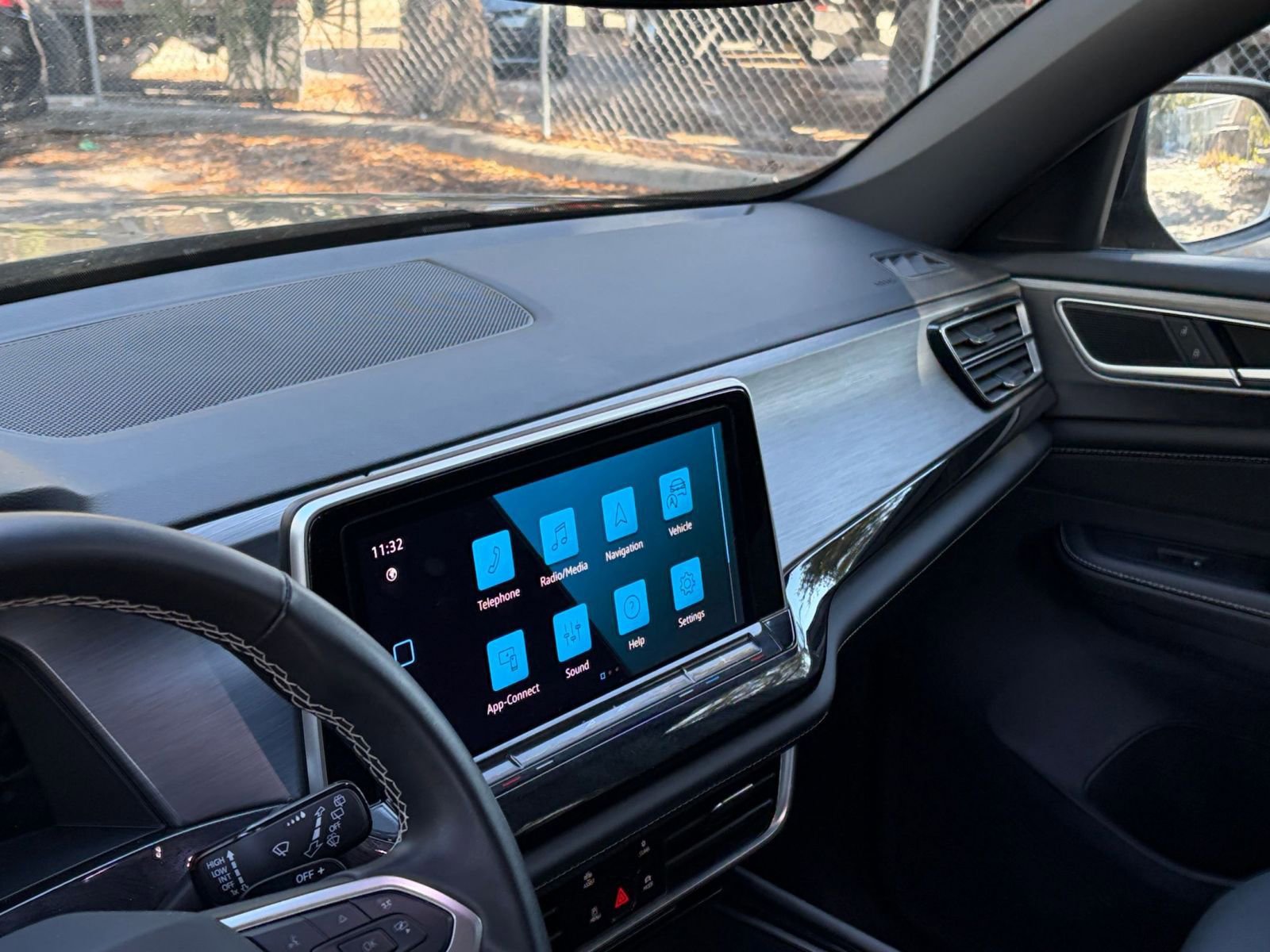 Thumbnail: 2025 Volkswagen Atlas - 30