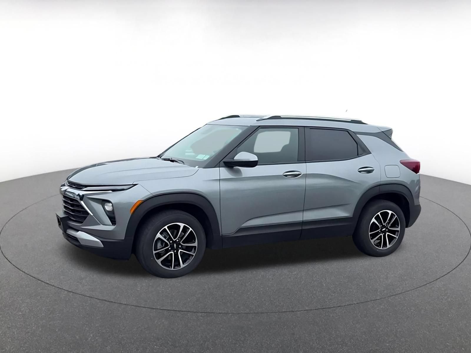 Thumbnail: 2025 Chevrolet TrailBlazer - 8