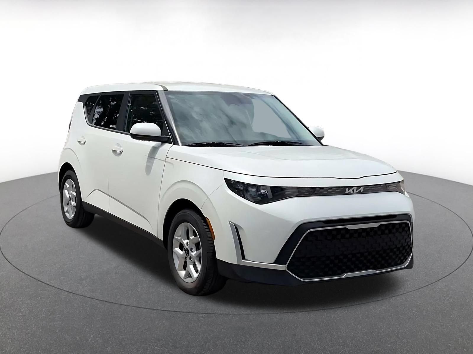 Thumbnail: 2025 Kia Soul - 3