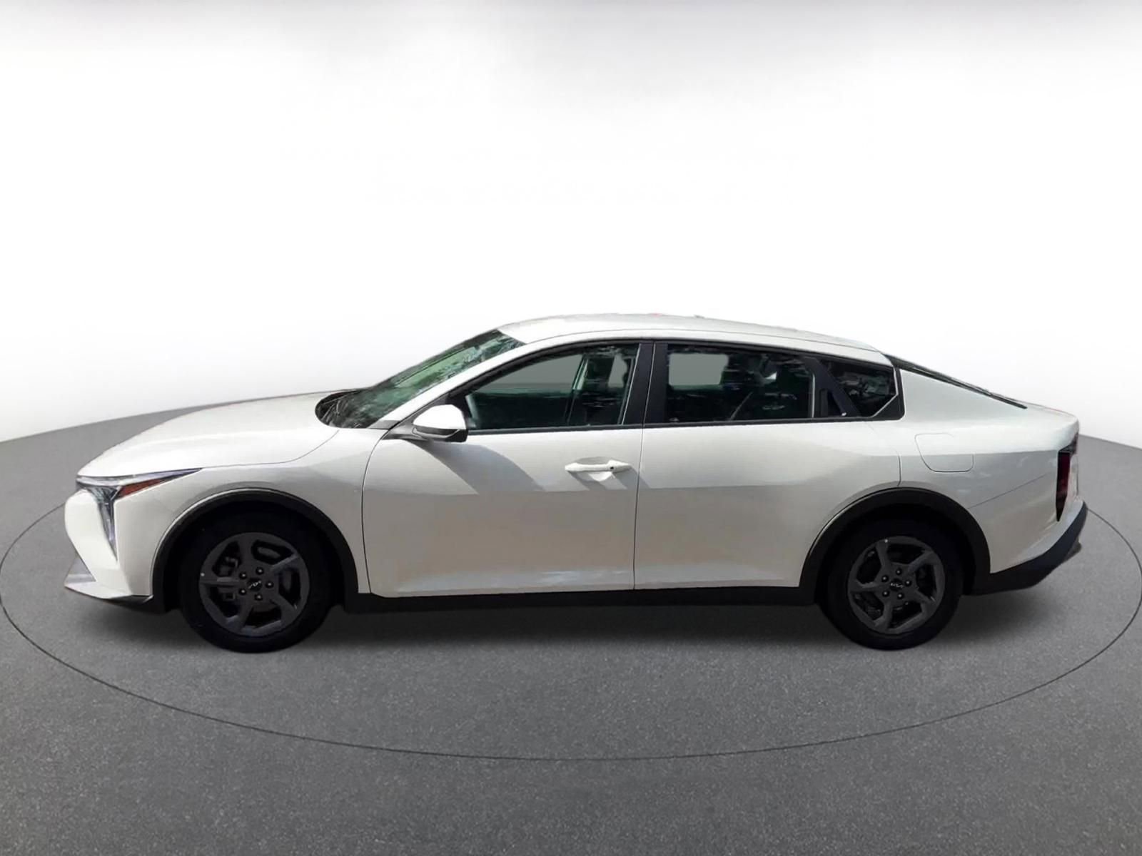 Thumbnail: 2025 Kia K4 - 9
