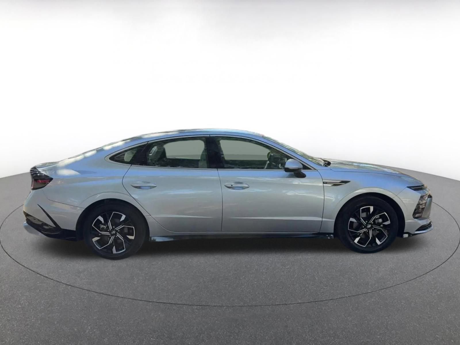 Thumbnail: 2025 Hyundai Sonata - 16