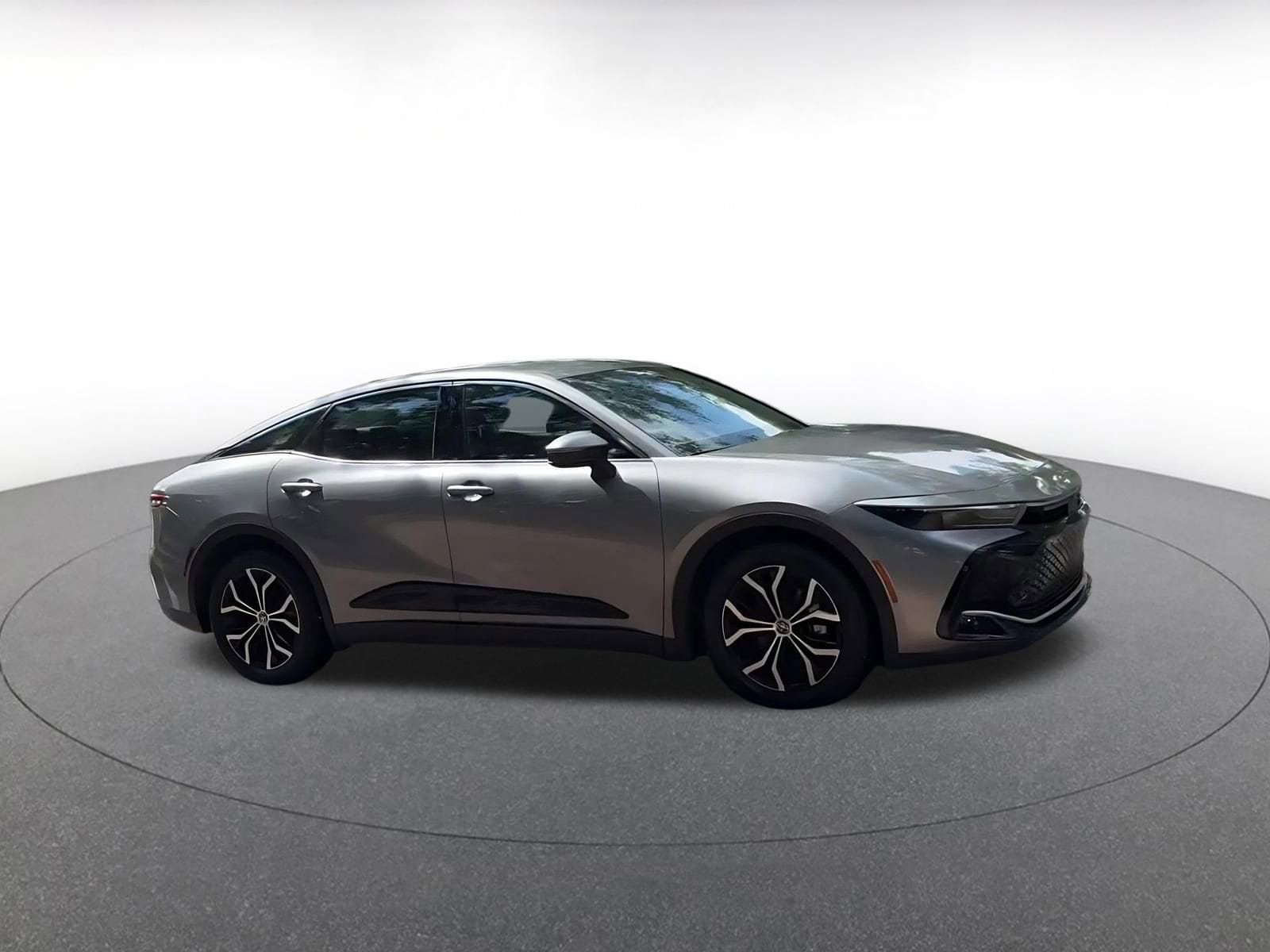 Thumbnail: 2025 Toyota Crown - 2