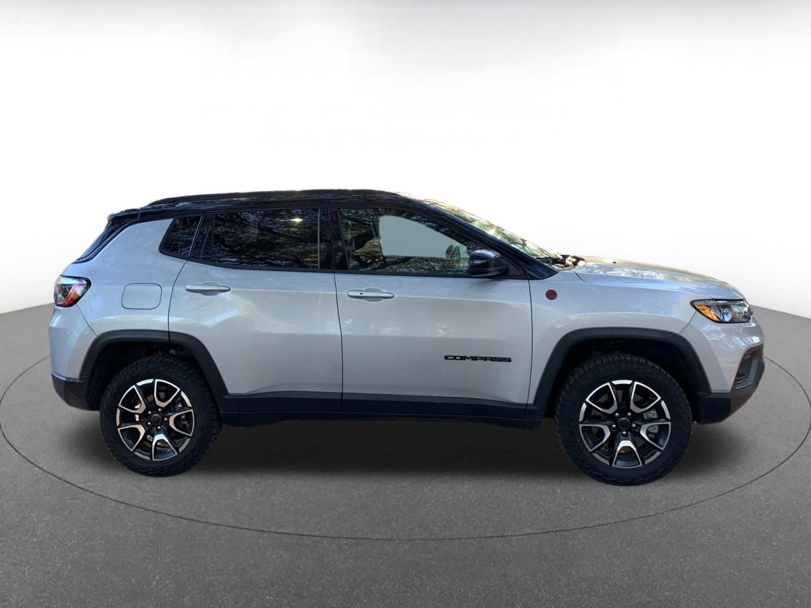 Thumbnail: 2025 Jeep Compass - 8