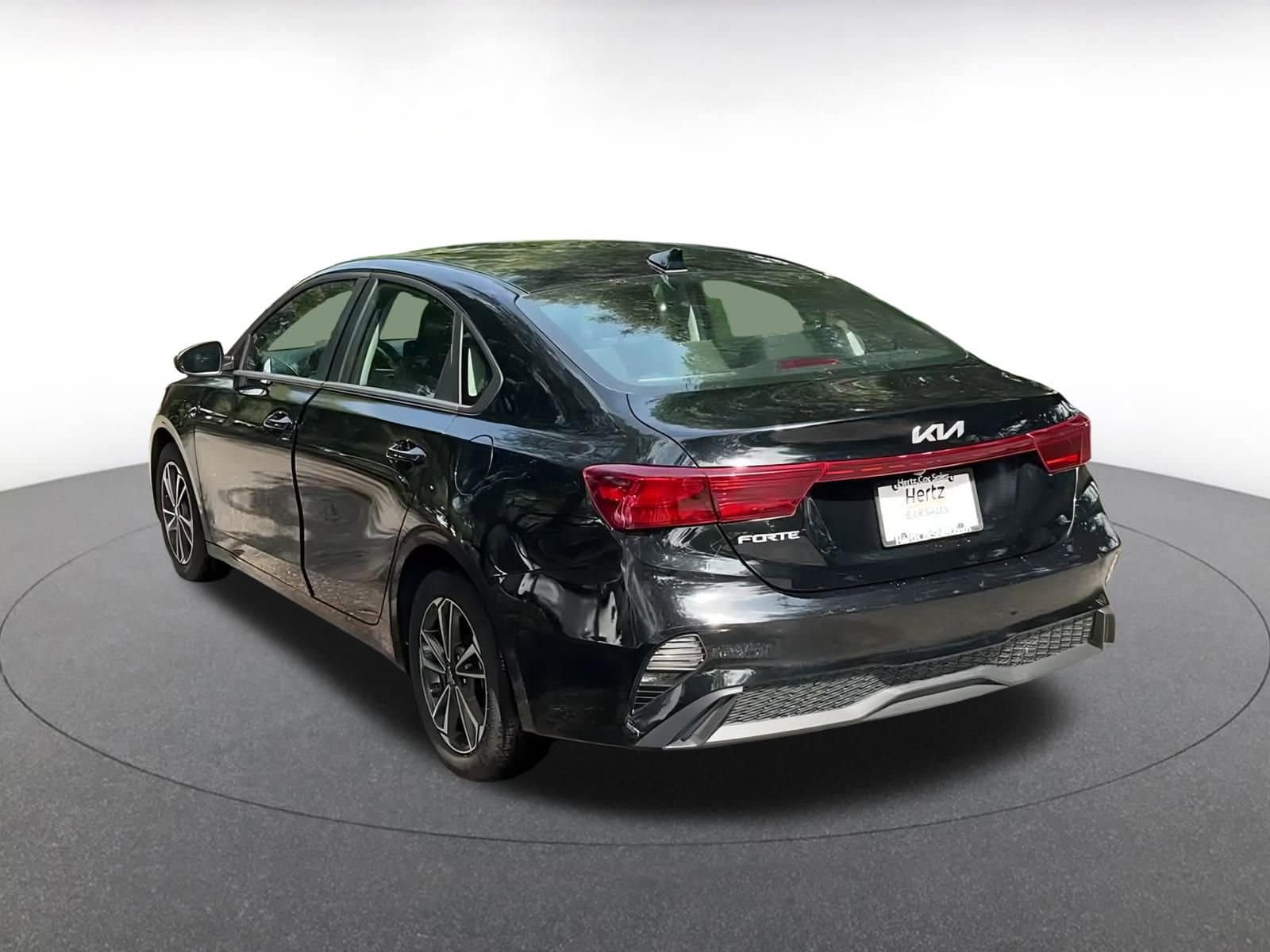 Thumbnail: 2024 Kia Forte - 11