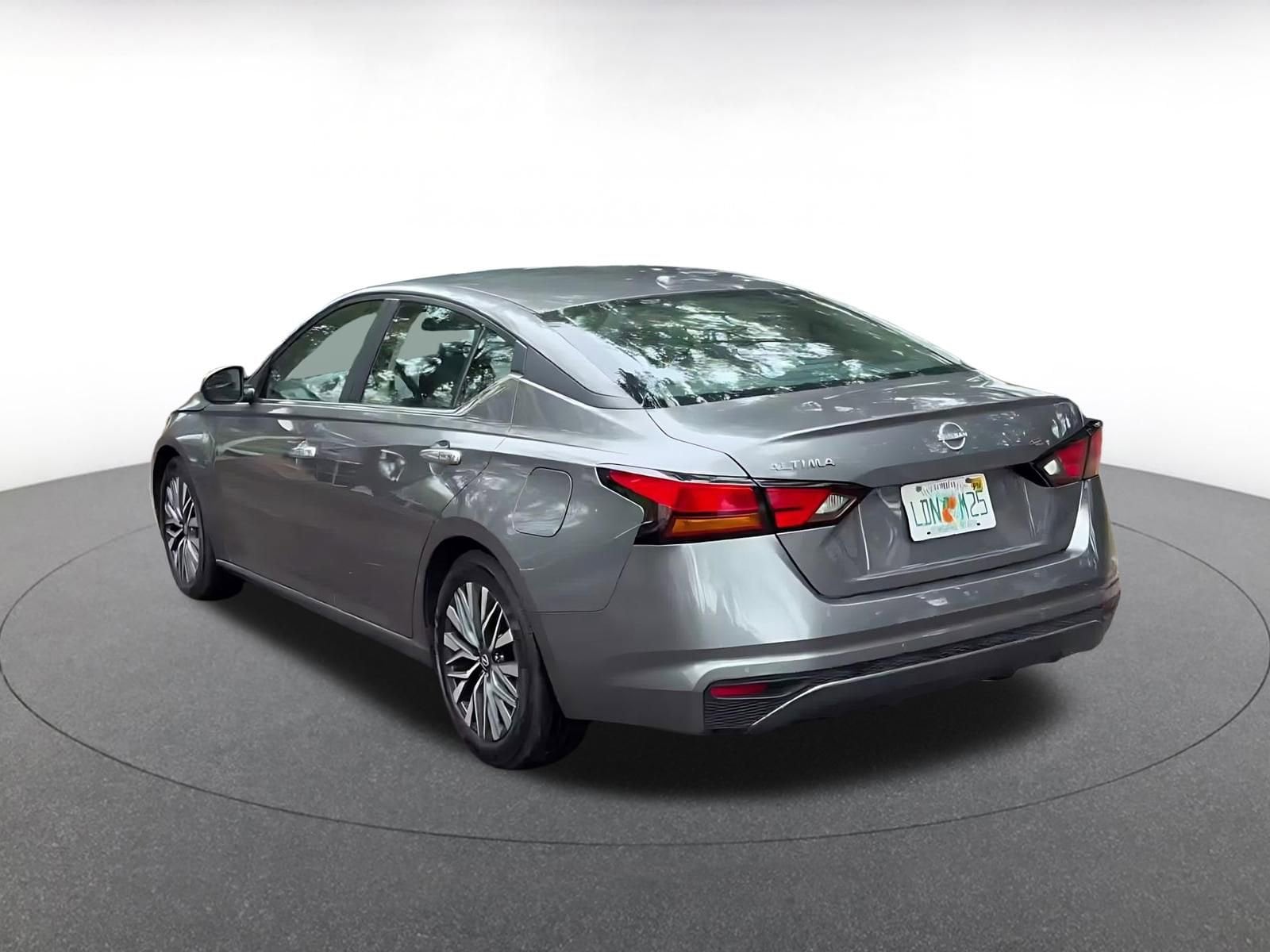 Thumbnail: 2025 Nissan Altima - 11