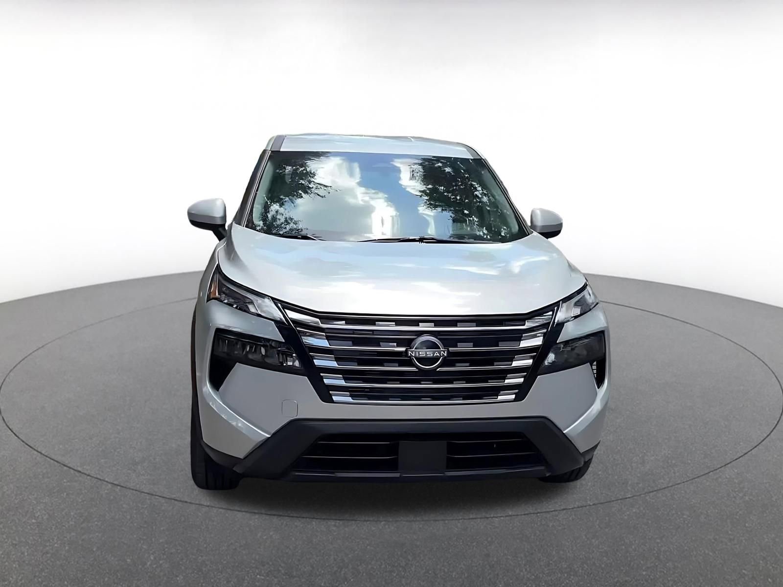 Thumbnail: 2025 Nissan Rogue - 3
