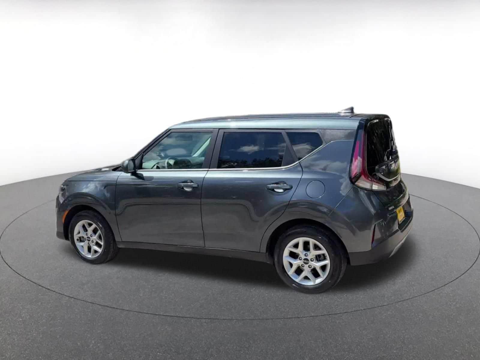 Thumbnail: 2025 Kia Soul - 9