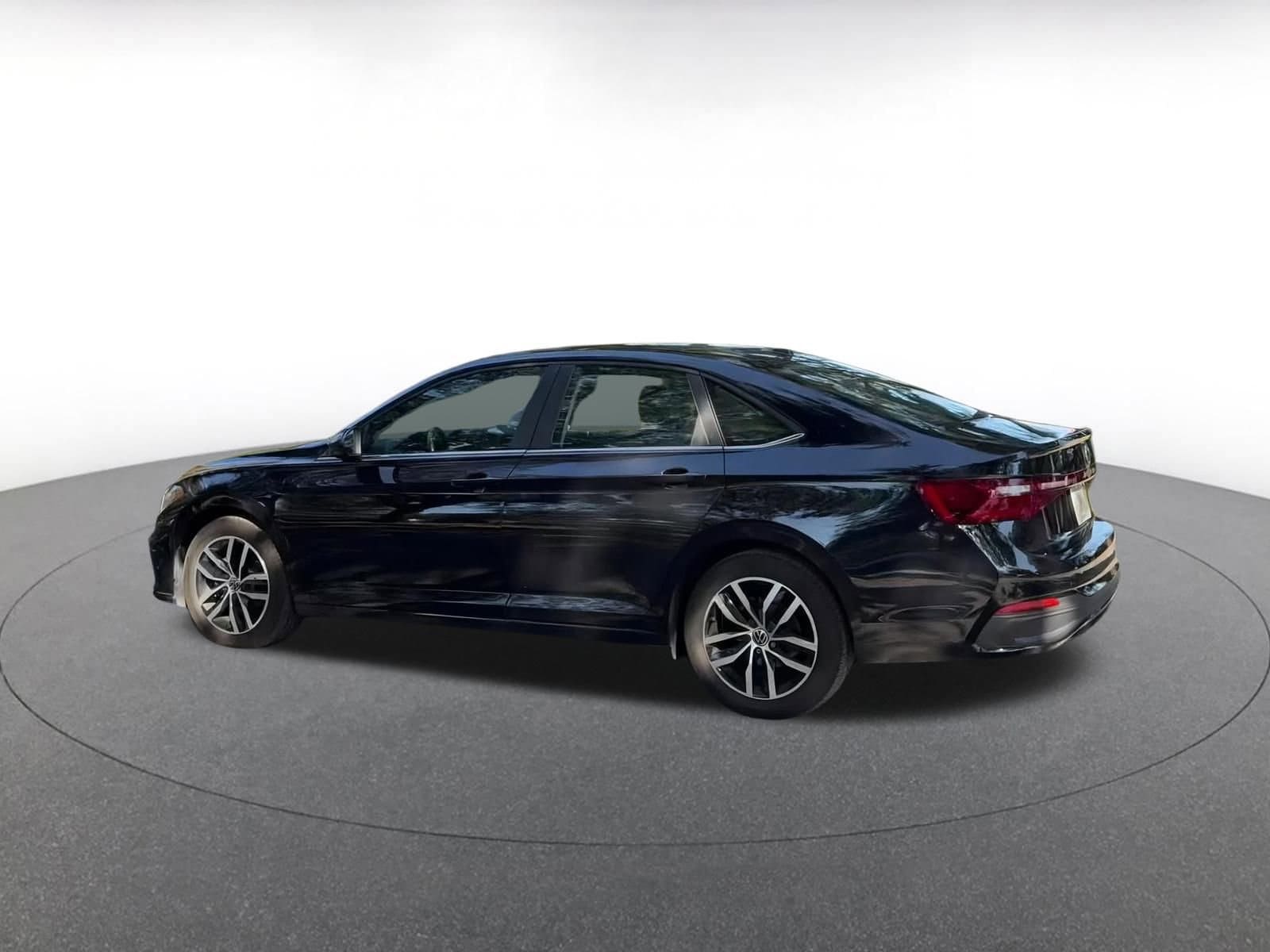 Thumbnail: 2025 Volkswagen Jetta - 10