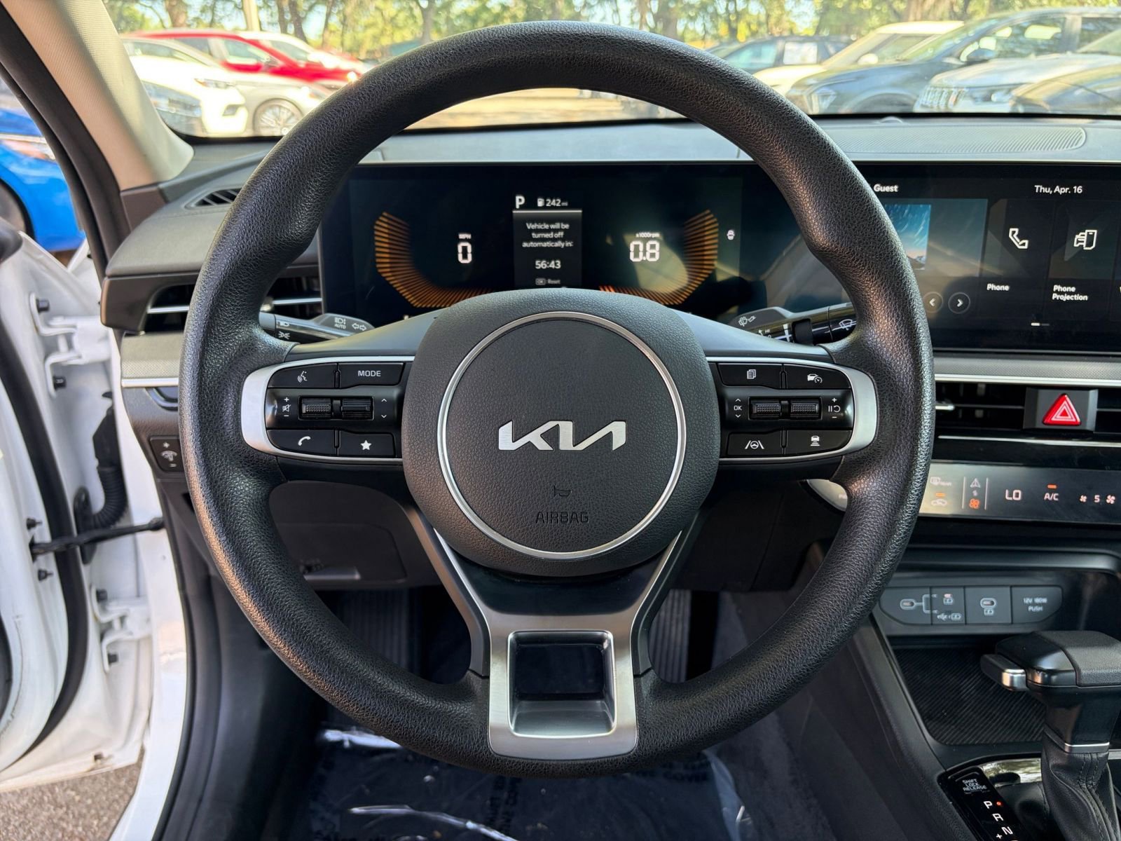 Thumbnail: 2025 Kia K5 - 28