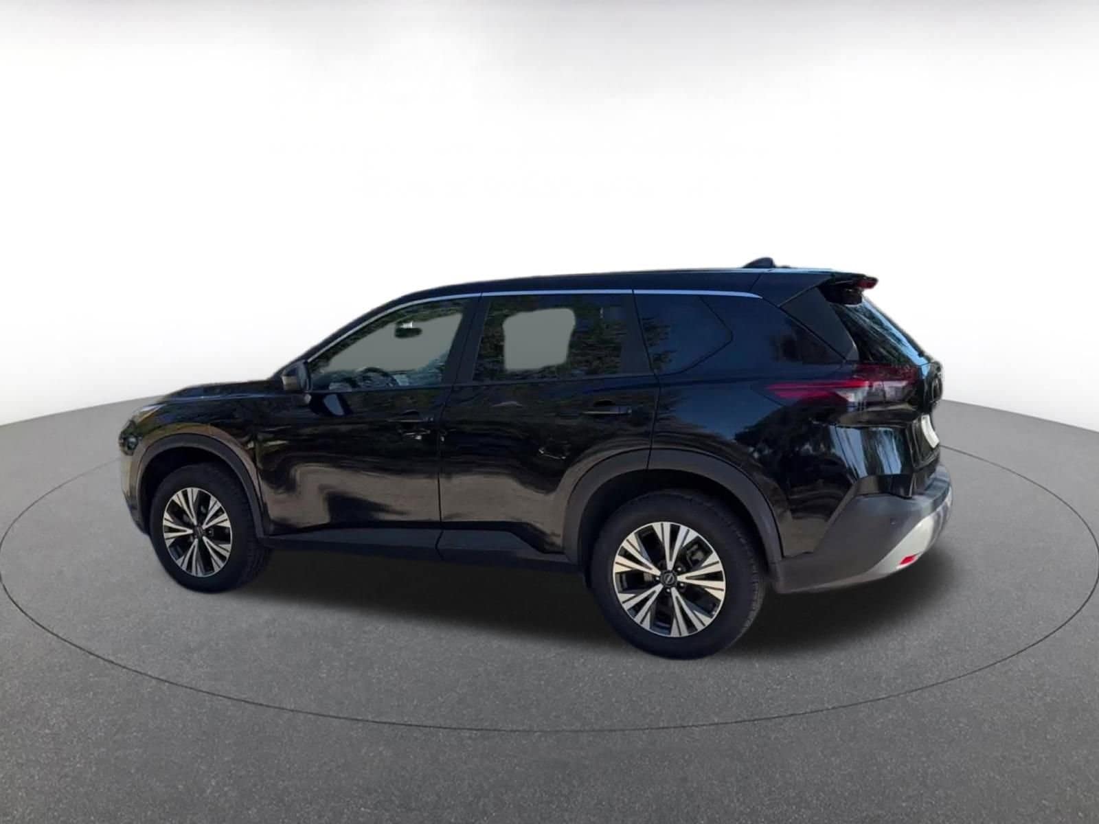 Thumbnail: 2023 Nissan Rogue - 10