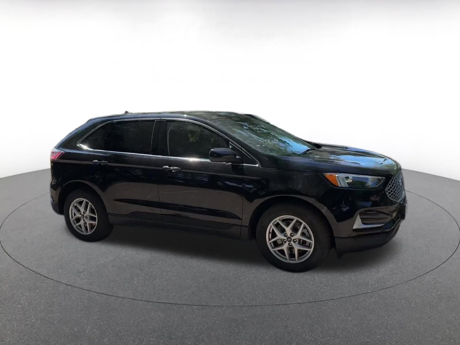 Thumbnail: 2024 Ford Edge - 2