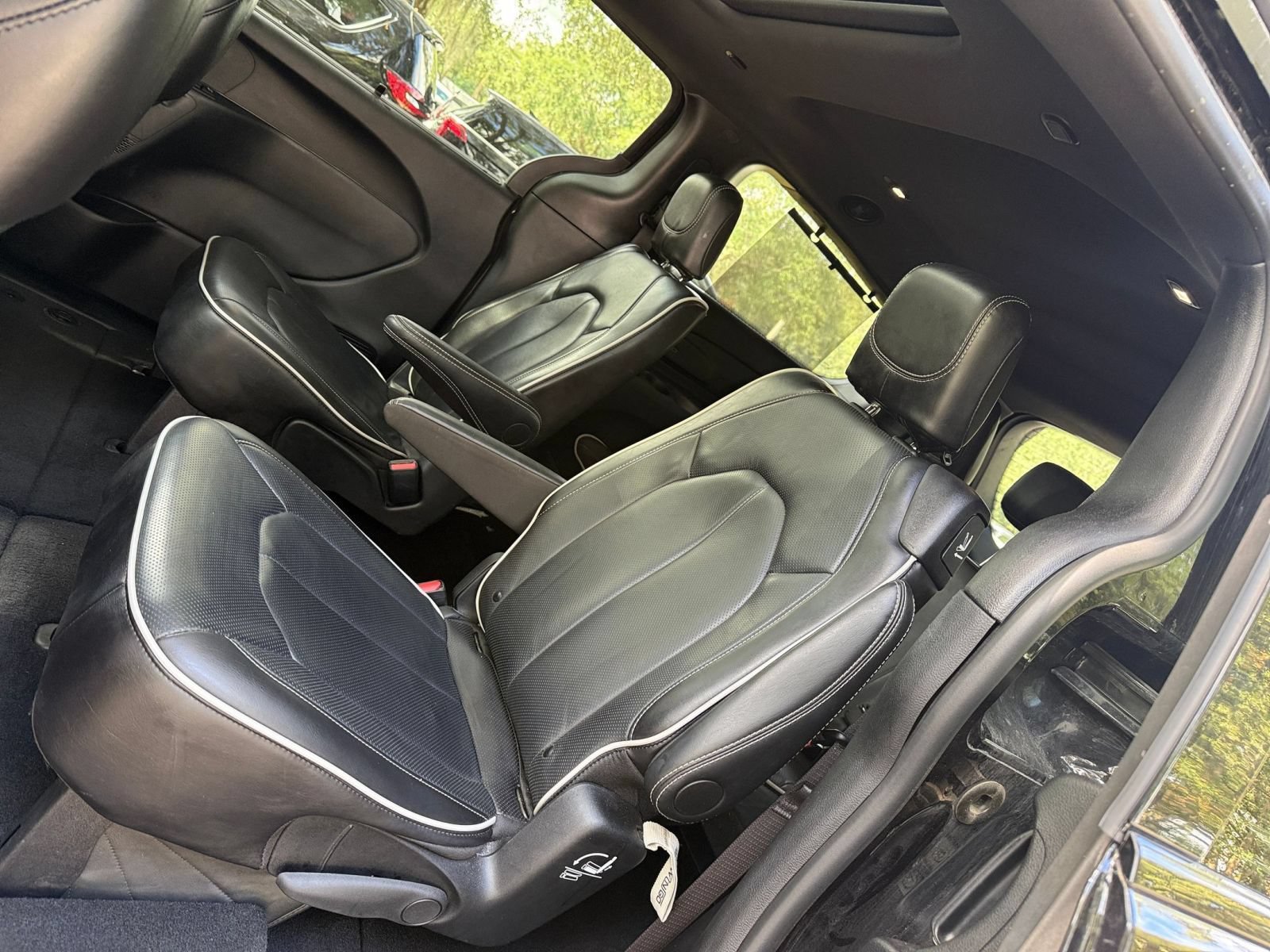 Thumbnail: 2025 Chrysler Pacifica - 26