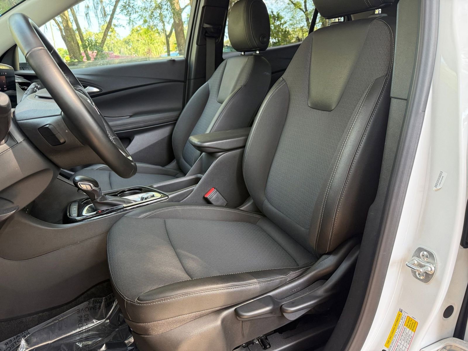 Thumbnail: 2025 Buick Encore GX - 30