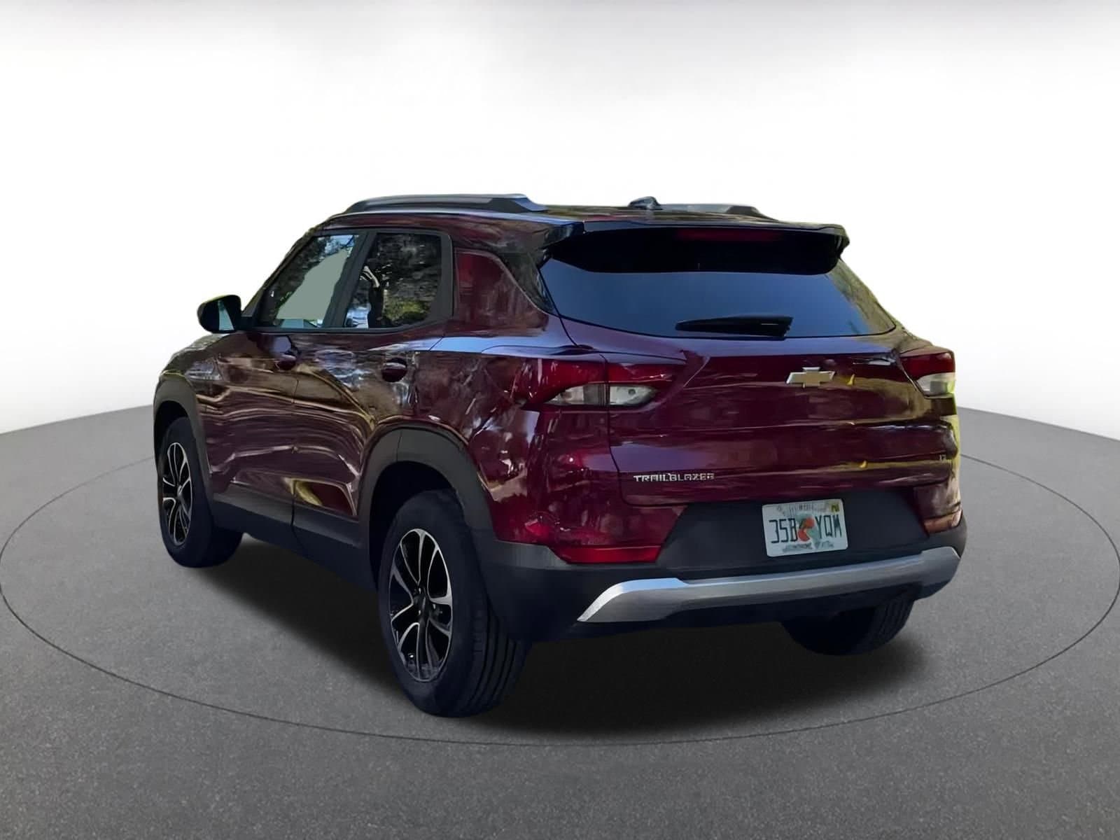 Thumbnail: 2025 Chevrolet TrailBlazer - 11