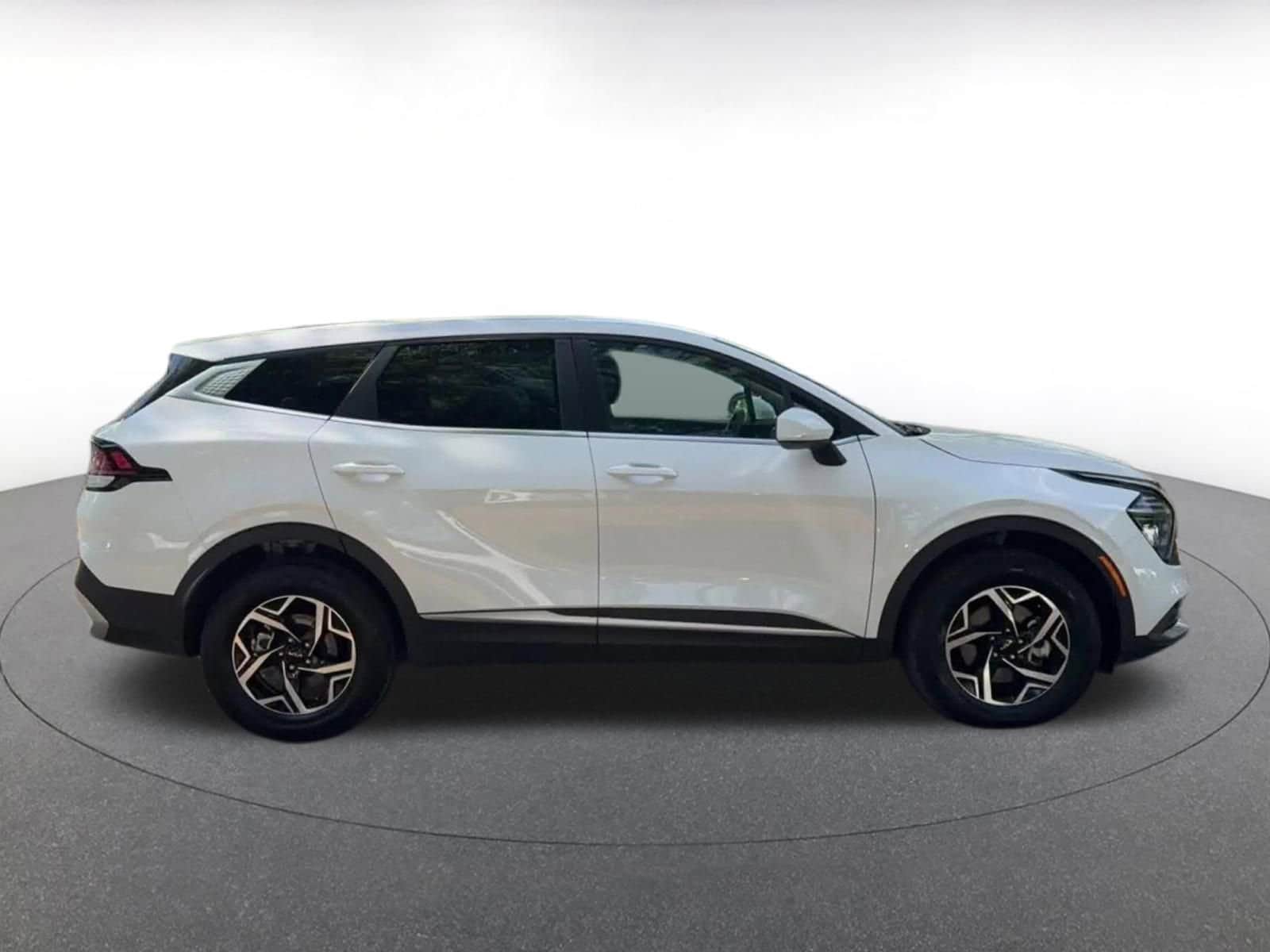 Thumbnail: 2025 Kia Sportage - 16