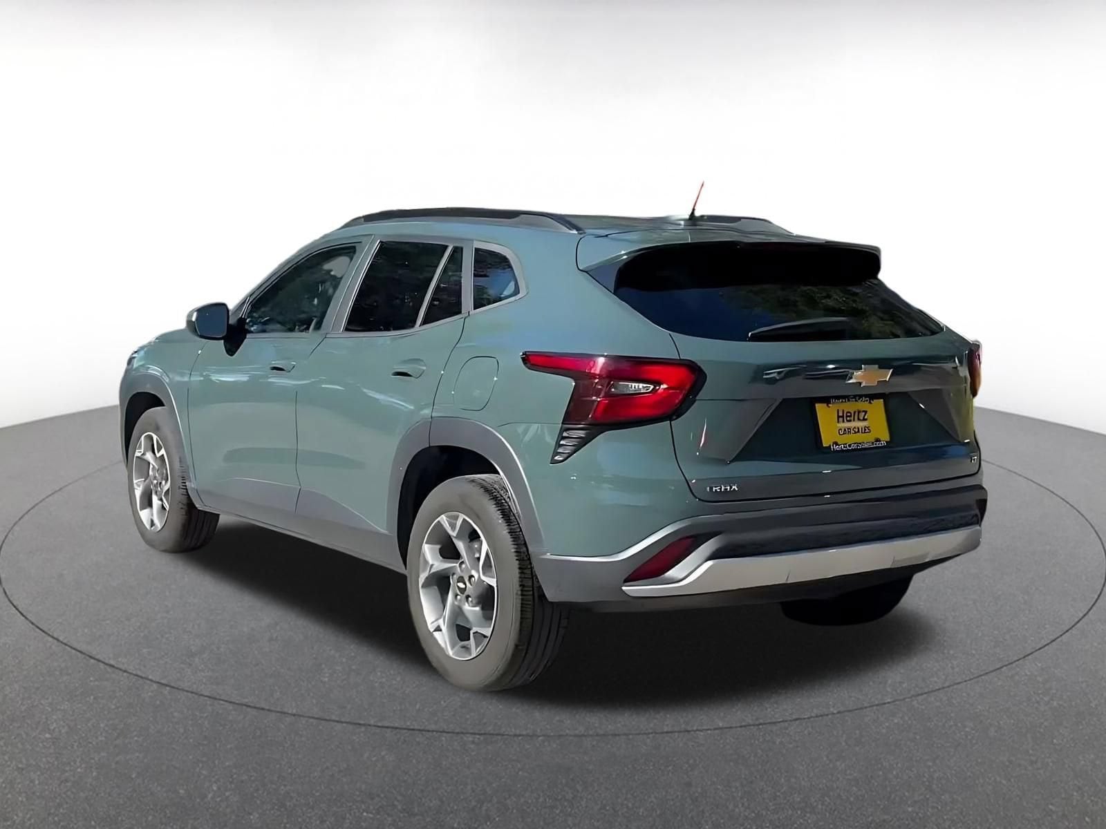 Thumbnail: 2025 Chevrolet Trax - 10