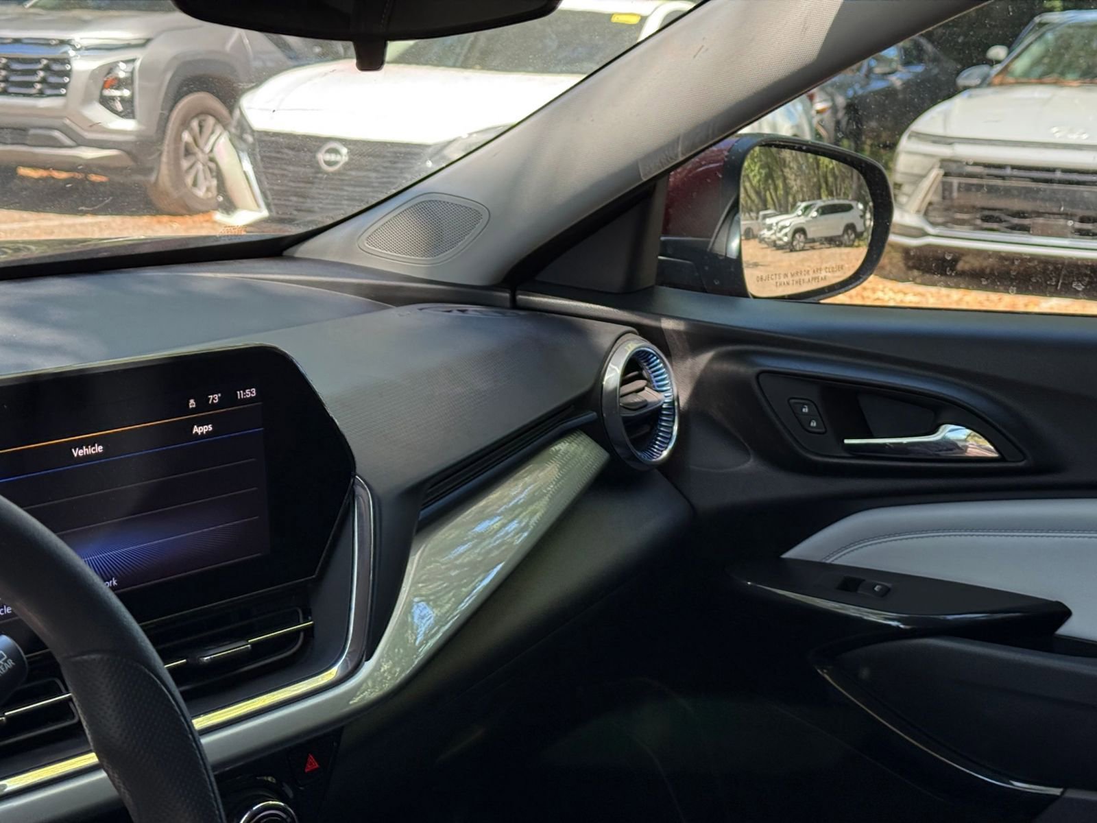 Thumbnail: 2025 Chevrolet Trax - 30