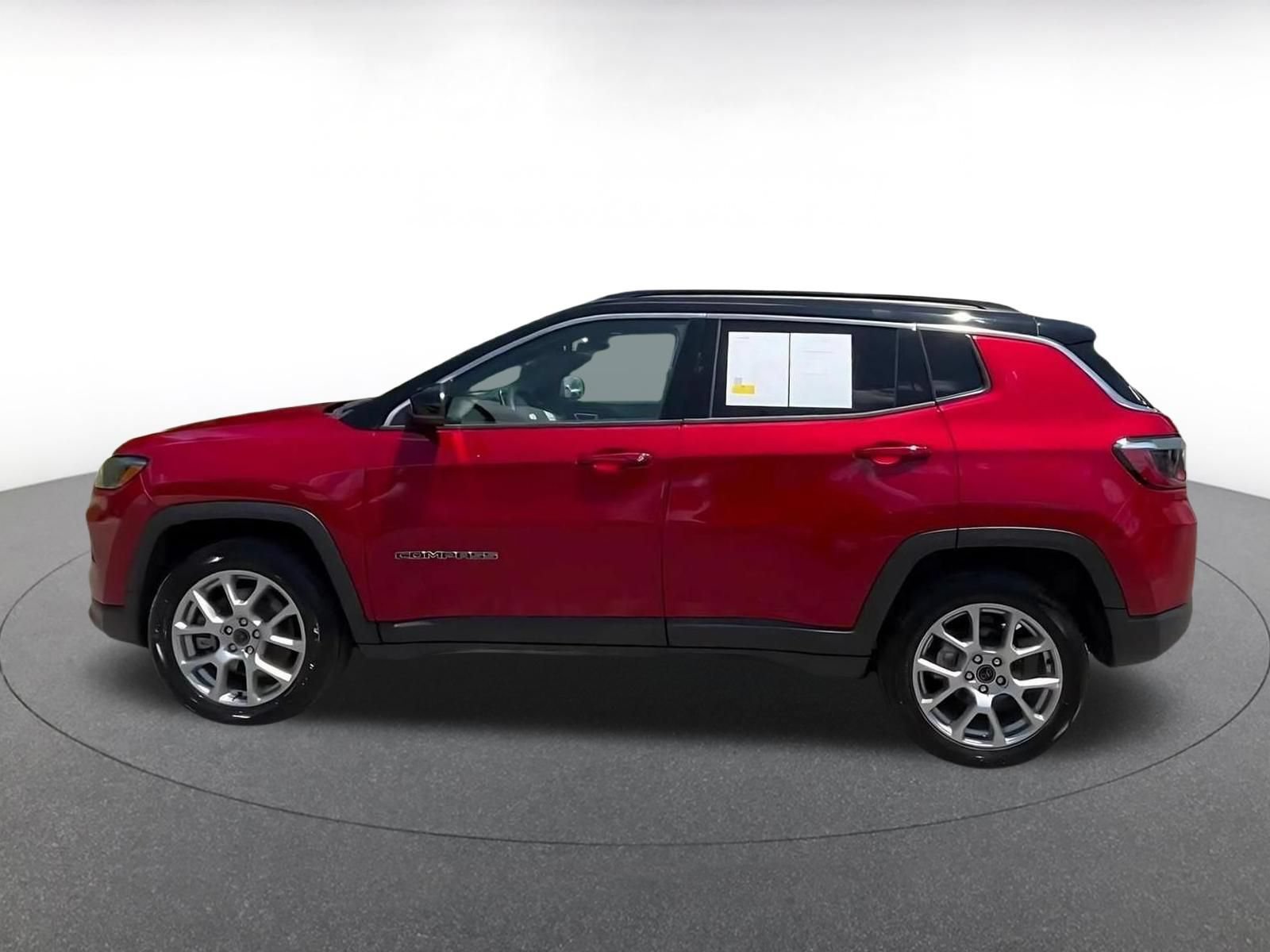 Thumbnail: 2025 Jeep Compass - 9