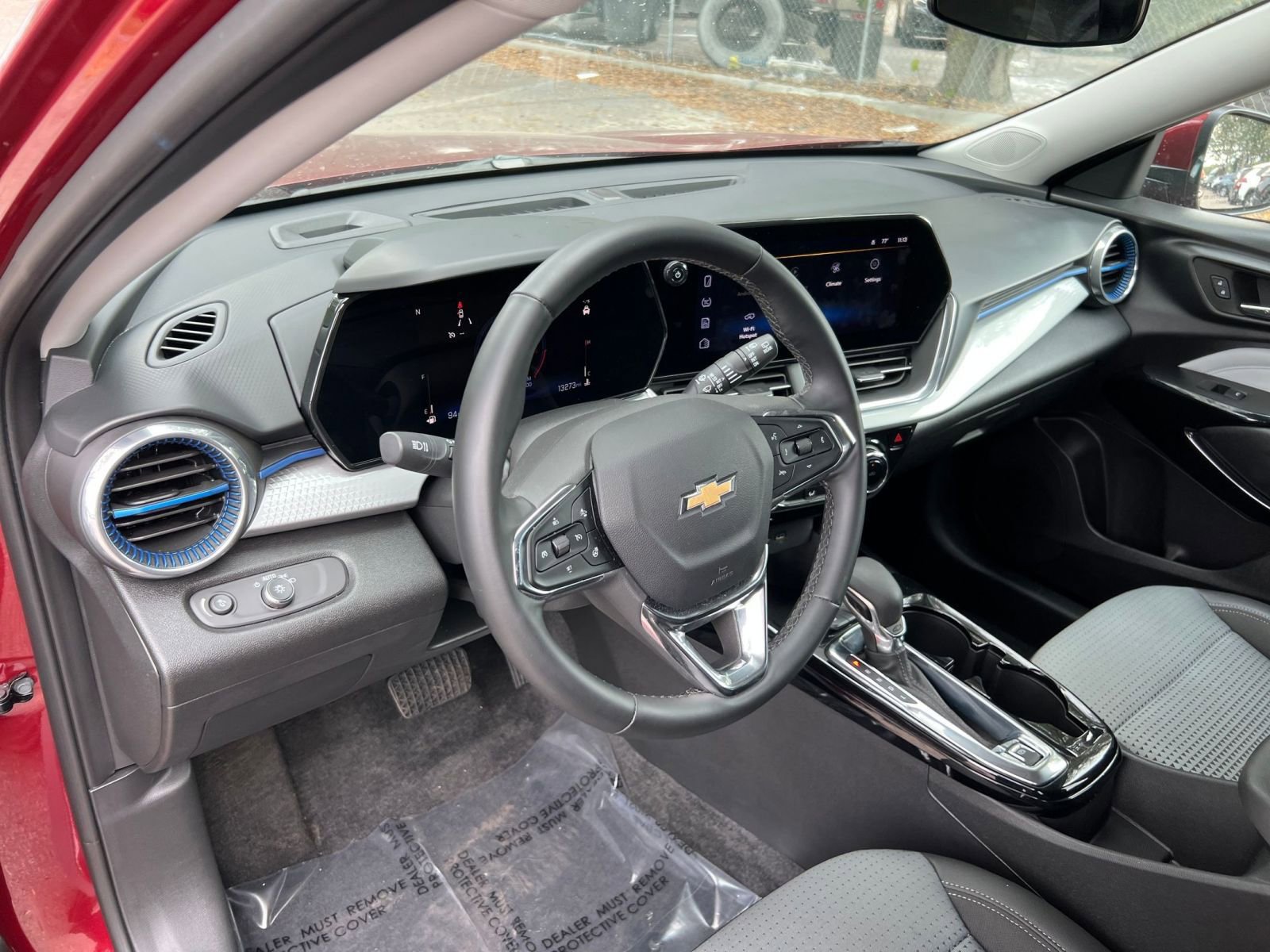 Thumbnail: 2025 Chevrolet Trax - 28