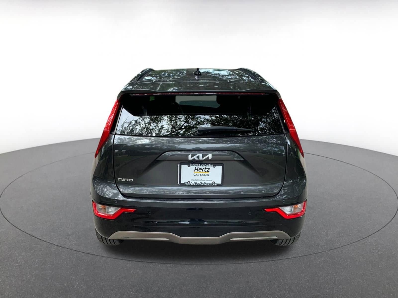Thumbnail: 2023 Kia Niro - 6