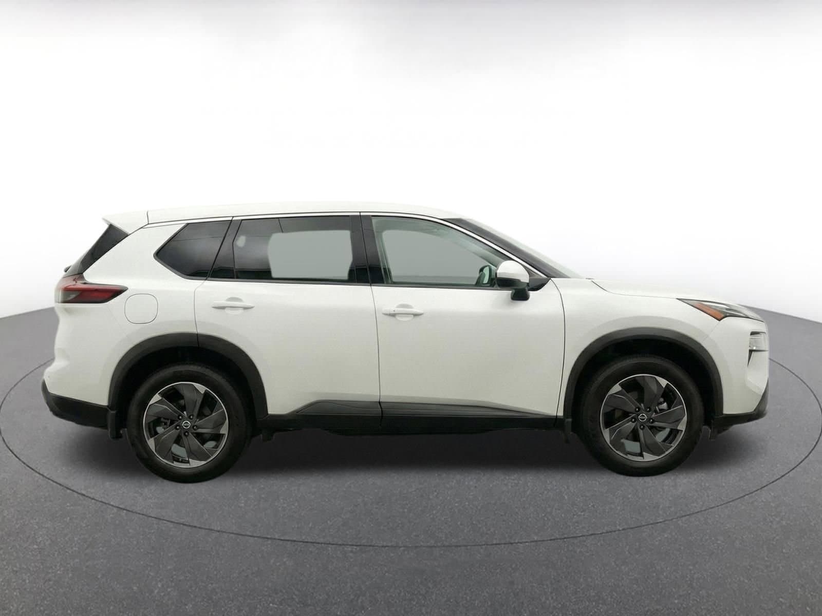 Thumbnail: 2025 Nissan Rogue - 10