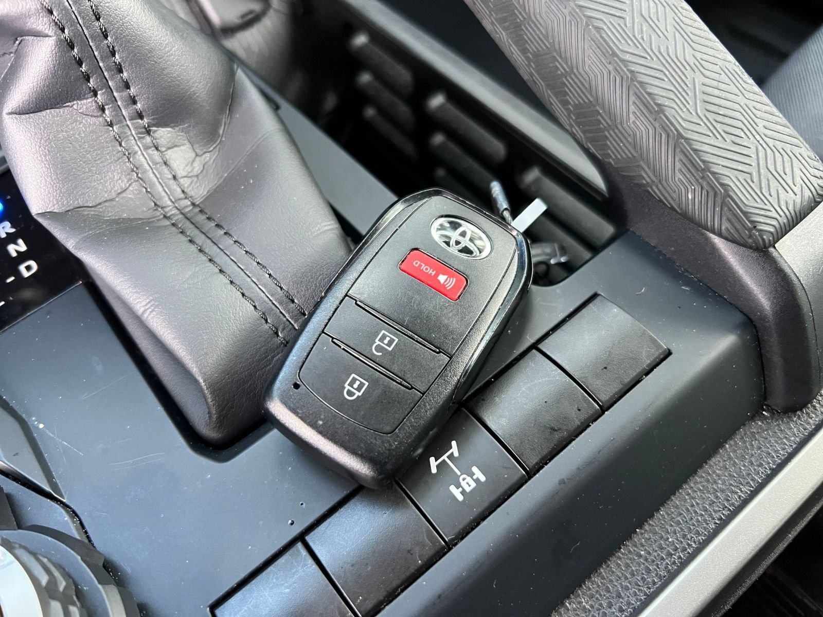 Thumbnail: 2025 Toyota Tacoma - 18