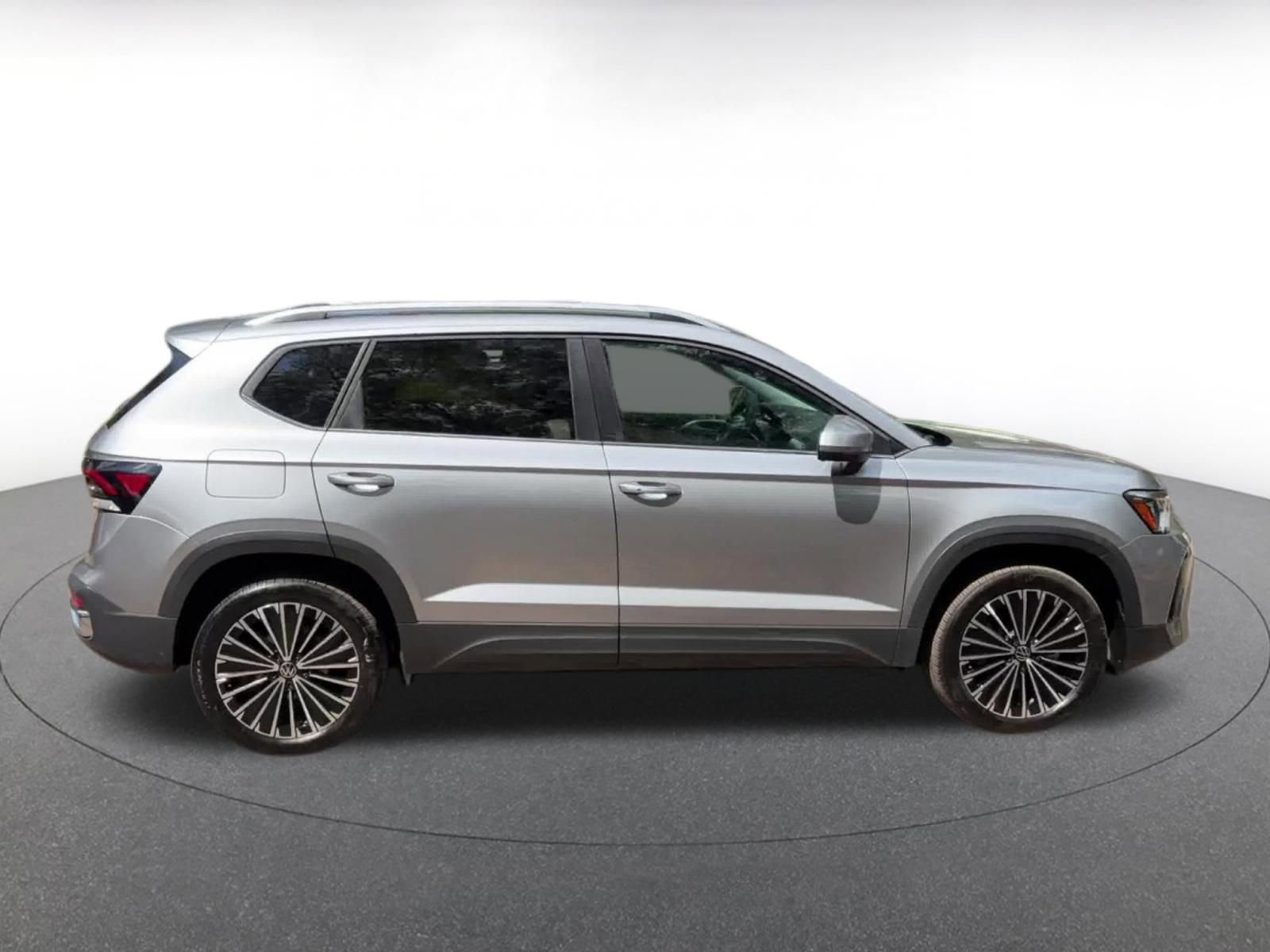 Thumbnail: 2025 Volkswagen Taos - 16