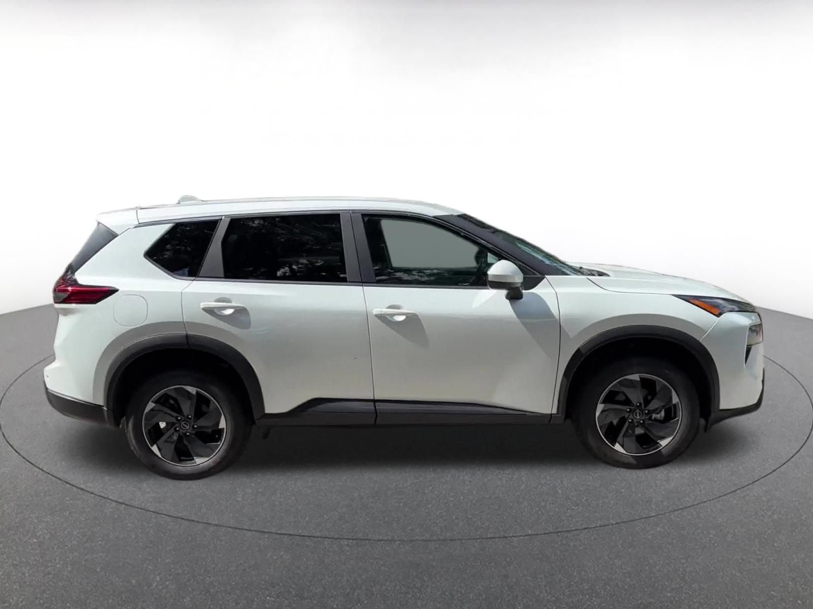 Thumbnail: 2025 Nissan Rogue - 16