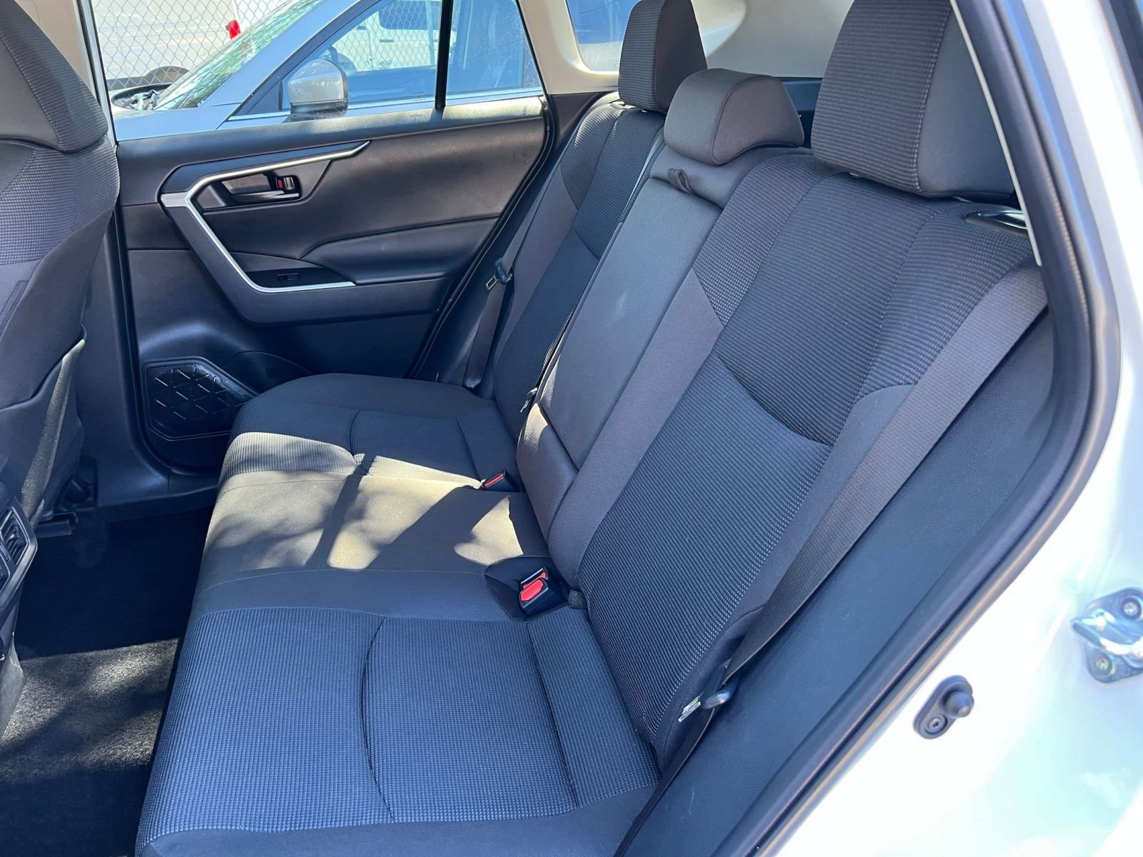 Thumbnail: 2025 Toyota RAV4 - 32