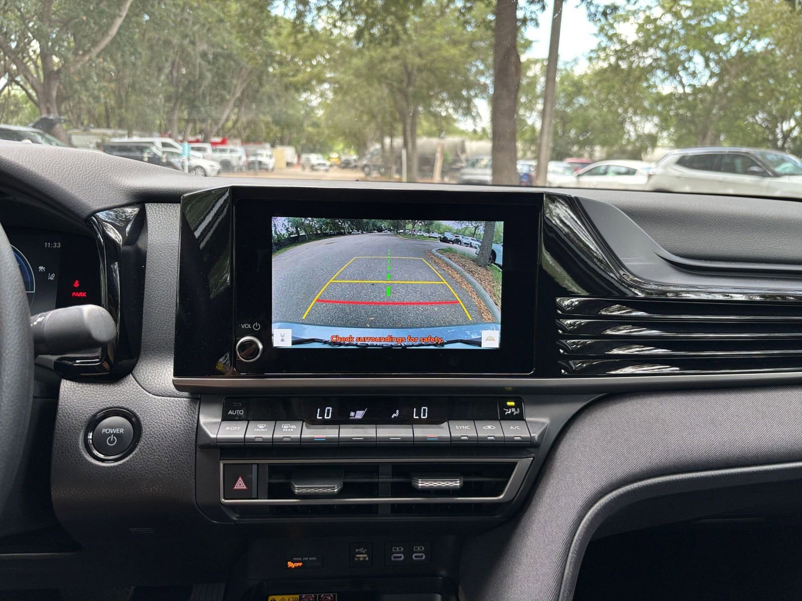 Thumbnail: 2025 Toyota Camry - 17