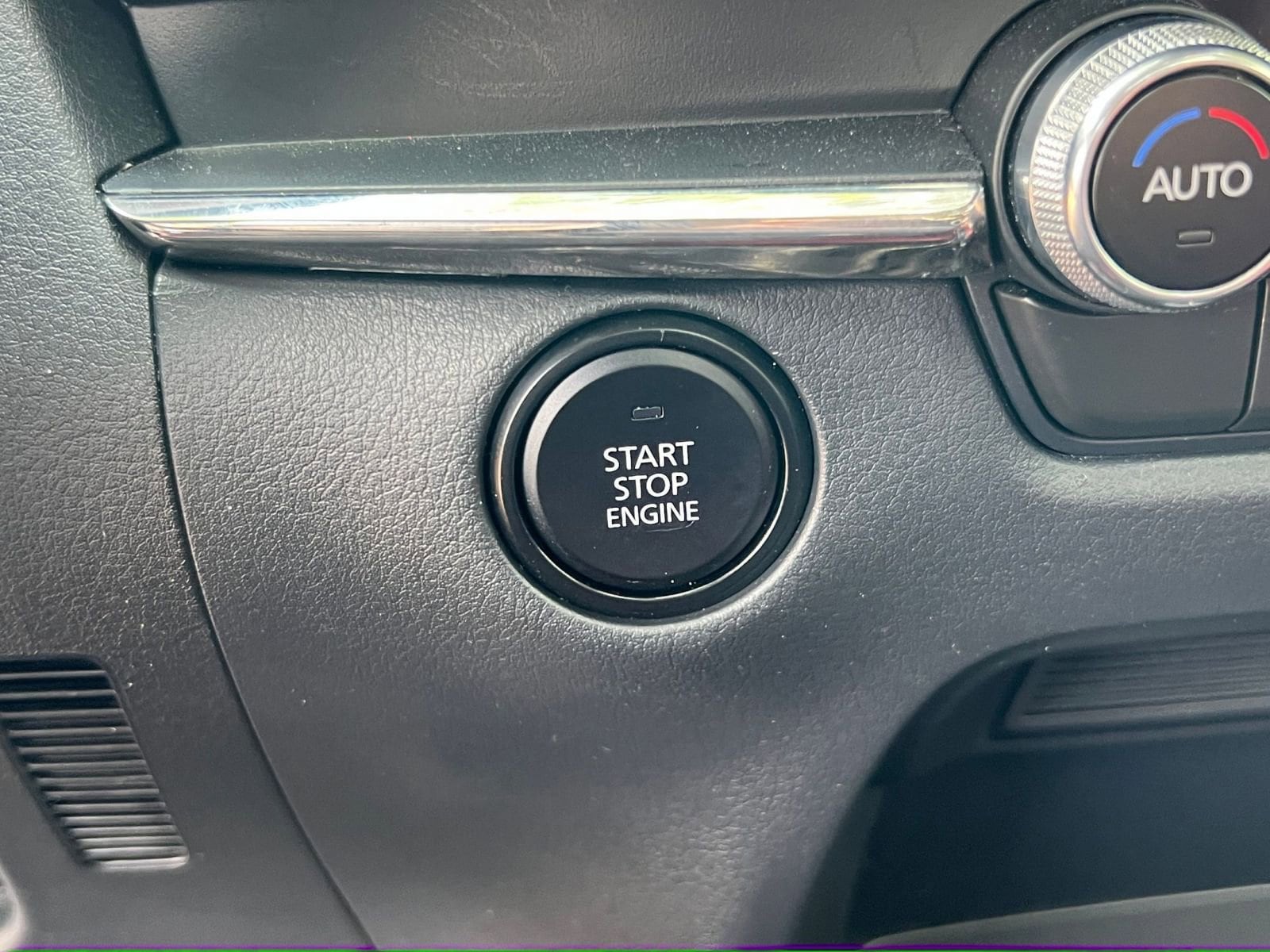 Thumbnail: 2025 Mazda CX-30 - 24