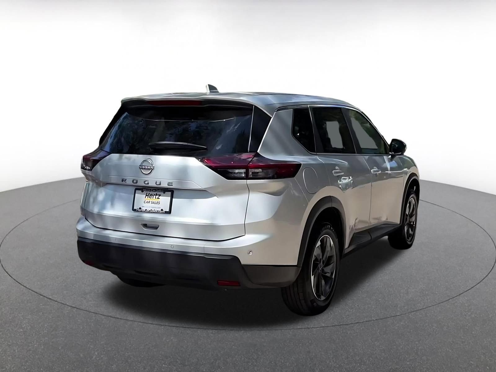 Thumbnail: 2025 Nissan Rogue - 15