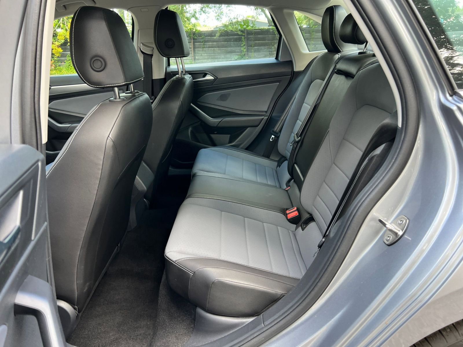 Thumbnail: 2025 Volkswagen Jetta - 33