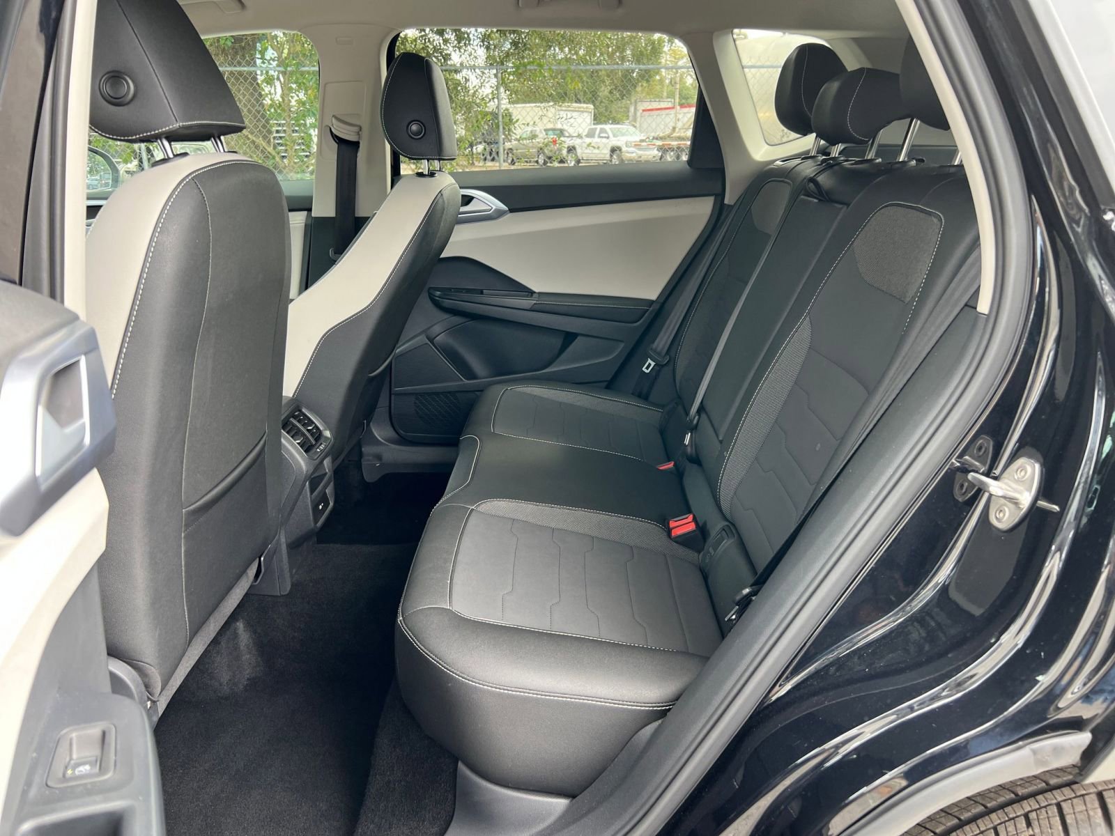 Thumbnail: 2025 Volkswagen Taos - 33