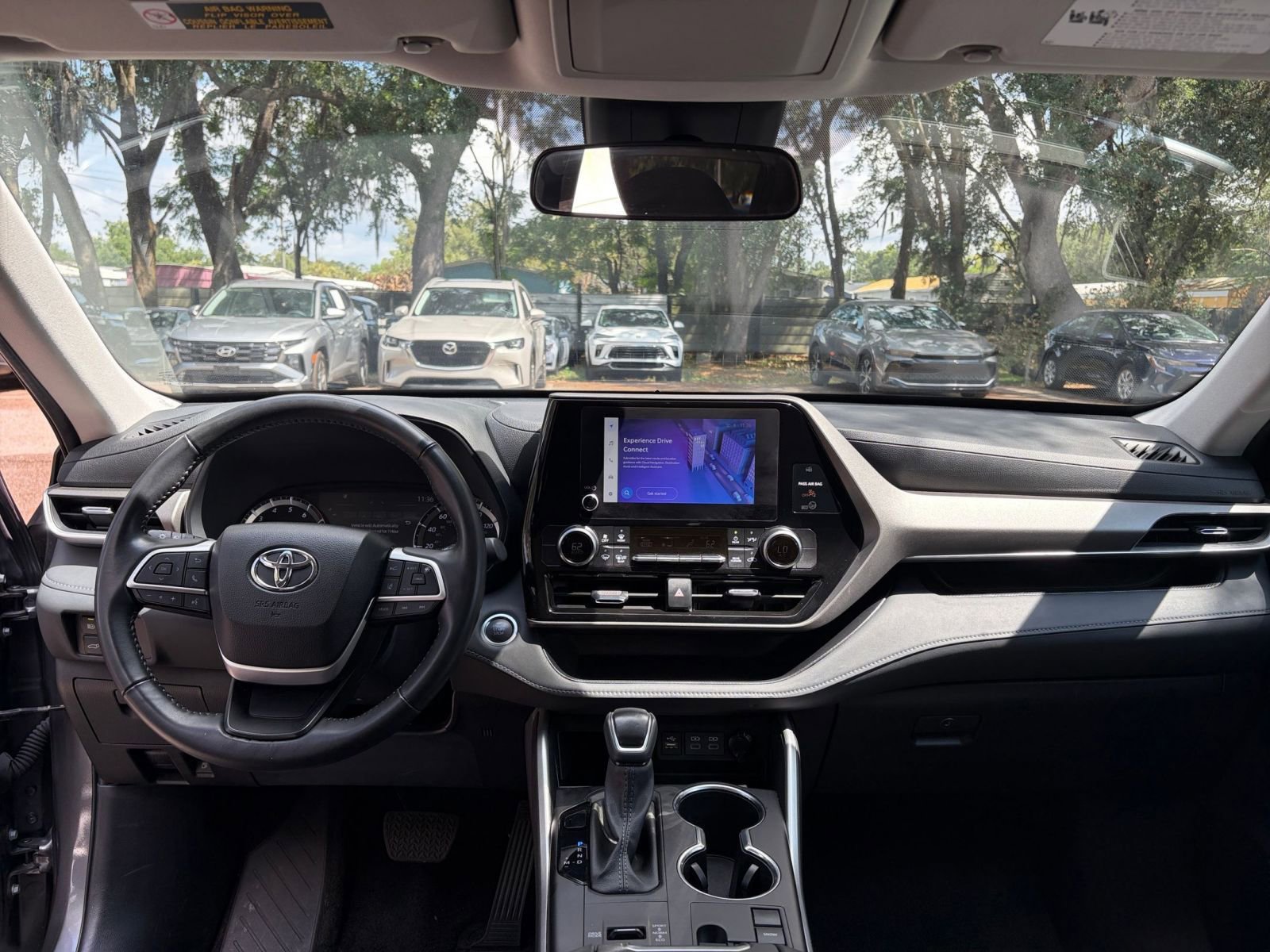 Thumbnail: 2025 Toyota Highlander - 35