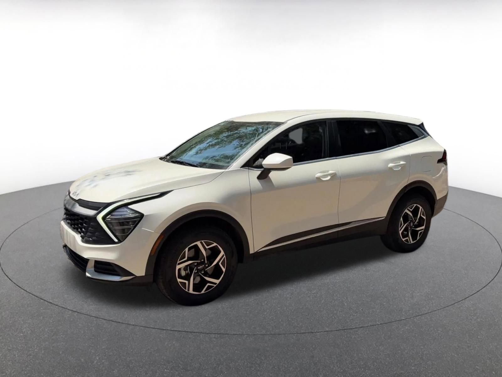 Thumbnail: 2025 Kia Sportage - 8