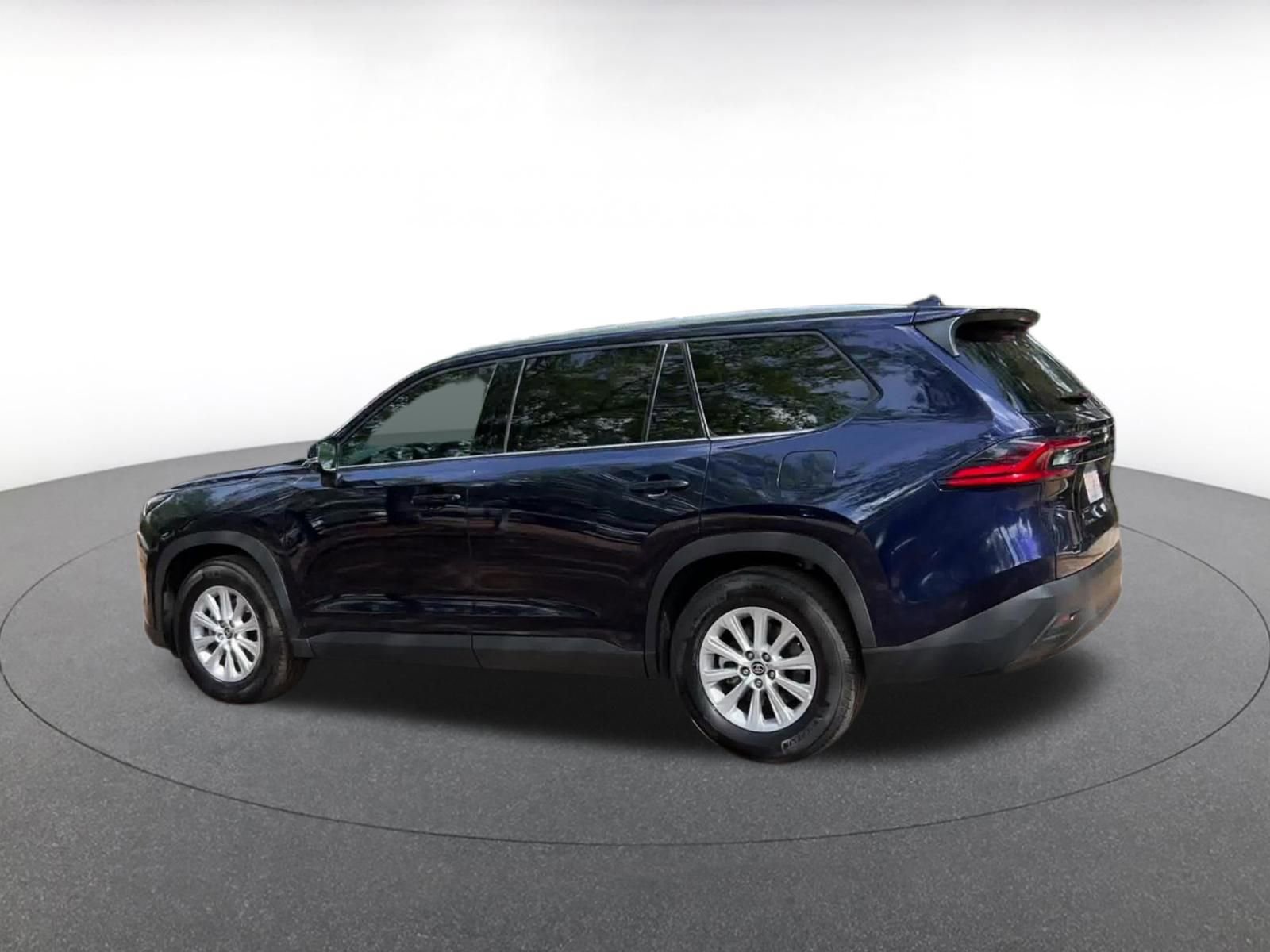 Thumbnail: 2025 Toyota Grand Highlander - 10