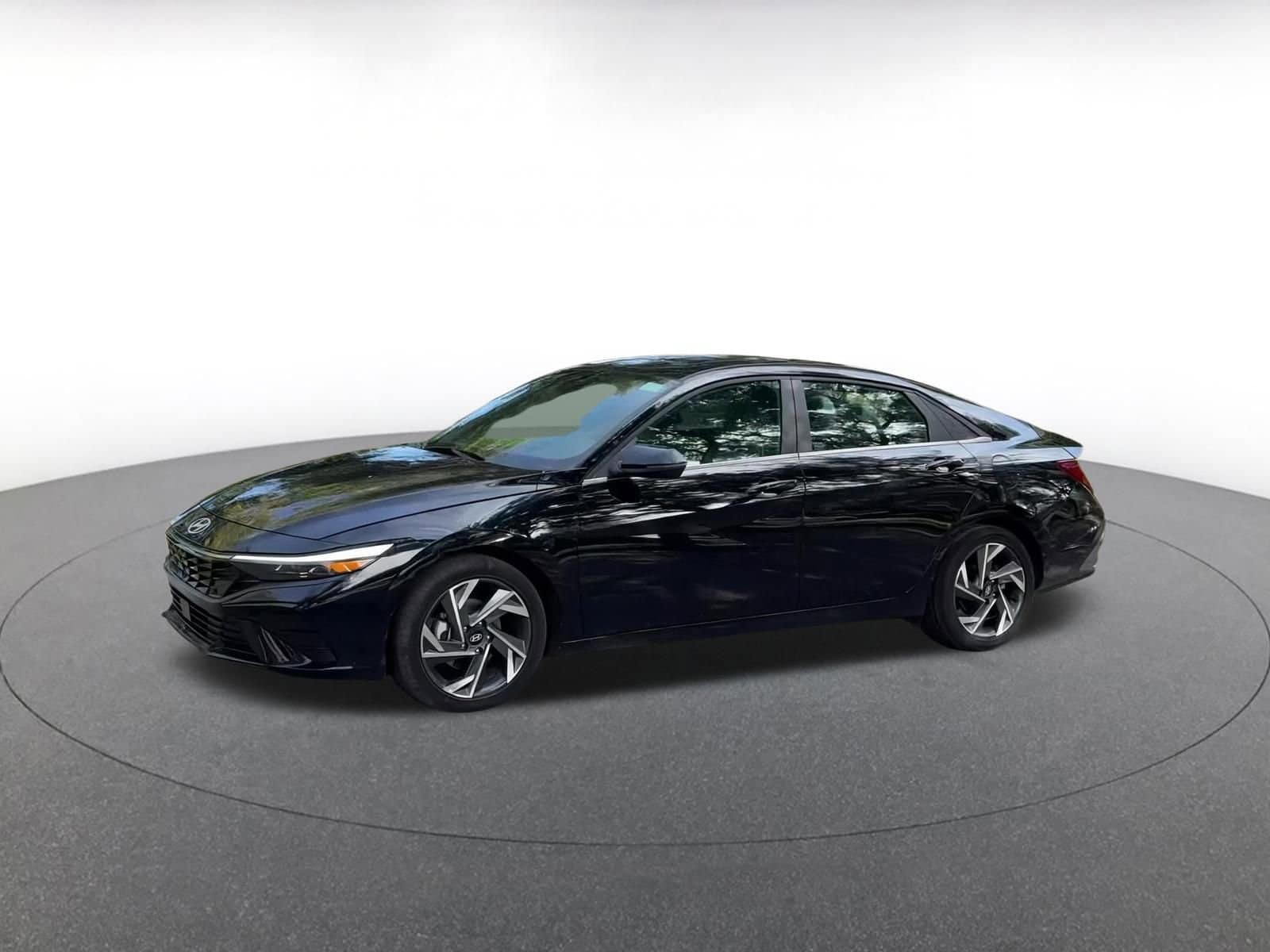 Thumbnail: 2025 Hyundai Elantra - 8