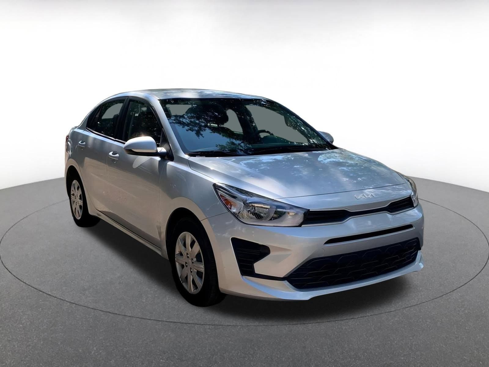 Thumbnail: 2023 Kia Rio - 1