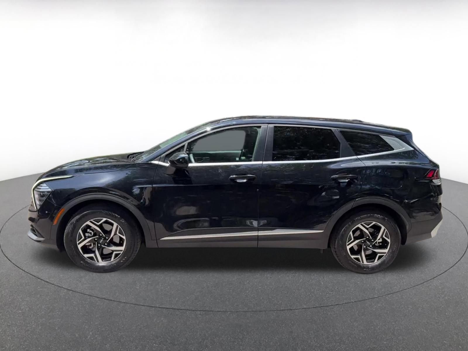Thumbnail: 2025 Kia Sportage - 9