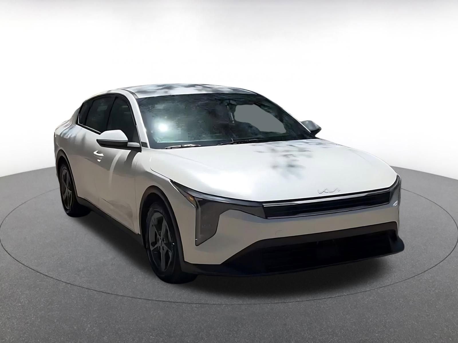 Thumbnail: 2025 Kia K4 - 2