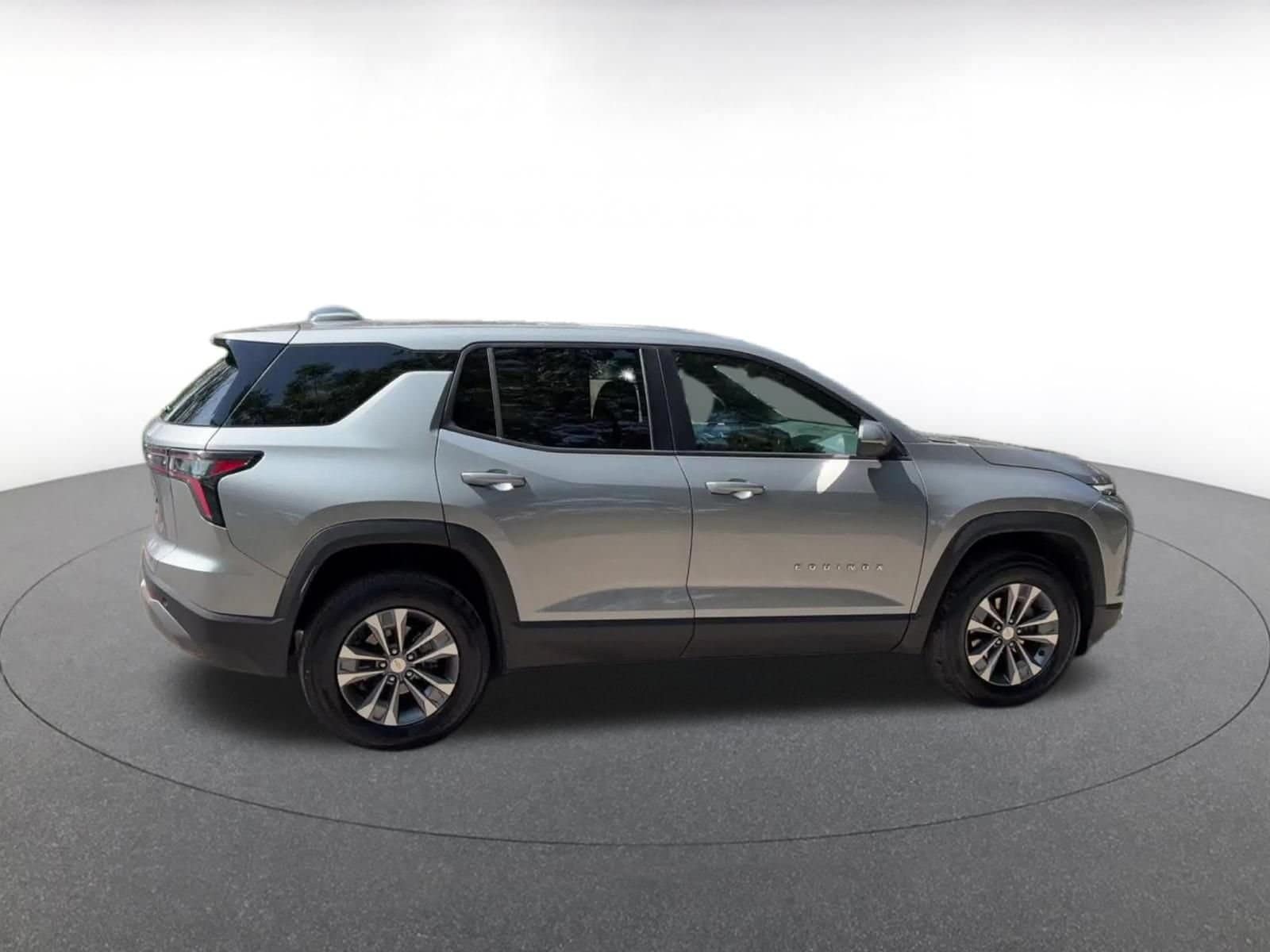 Thumbnail: 2025 Chevrolet Equinox - 15