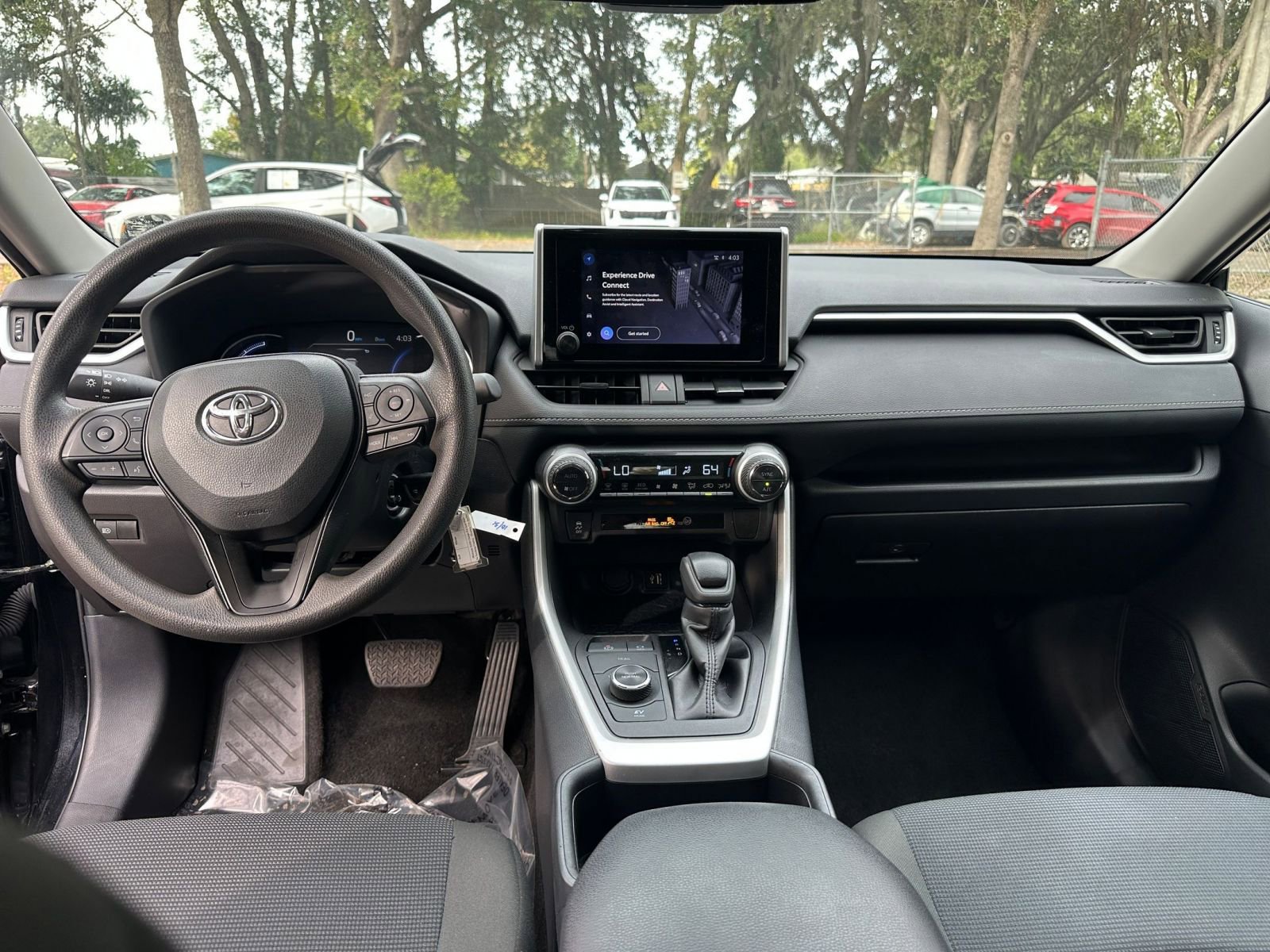 Thumbnail: 2025 Toyota RAV4 - 27